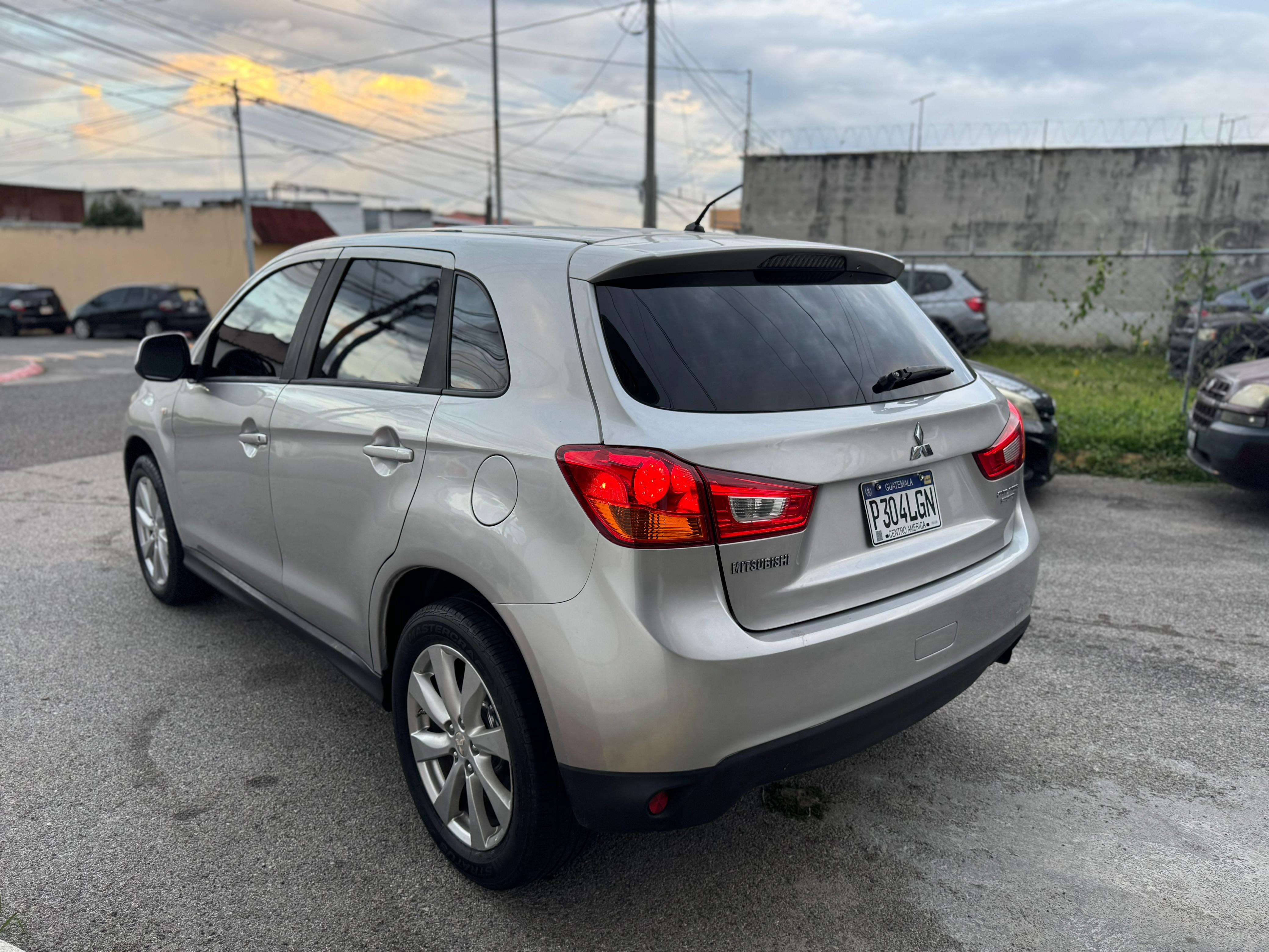 Mitsubishi Outlander Sport 2015