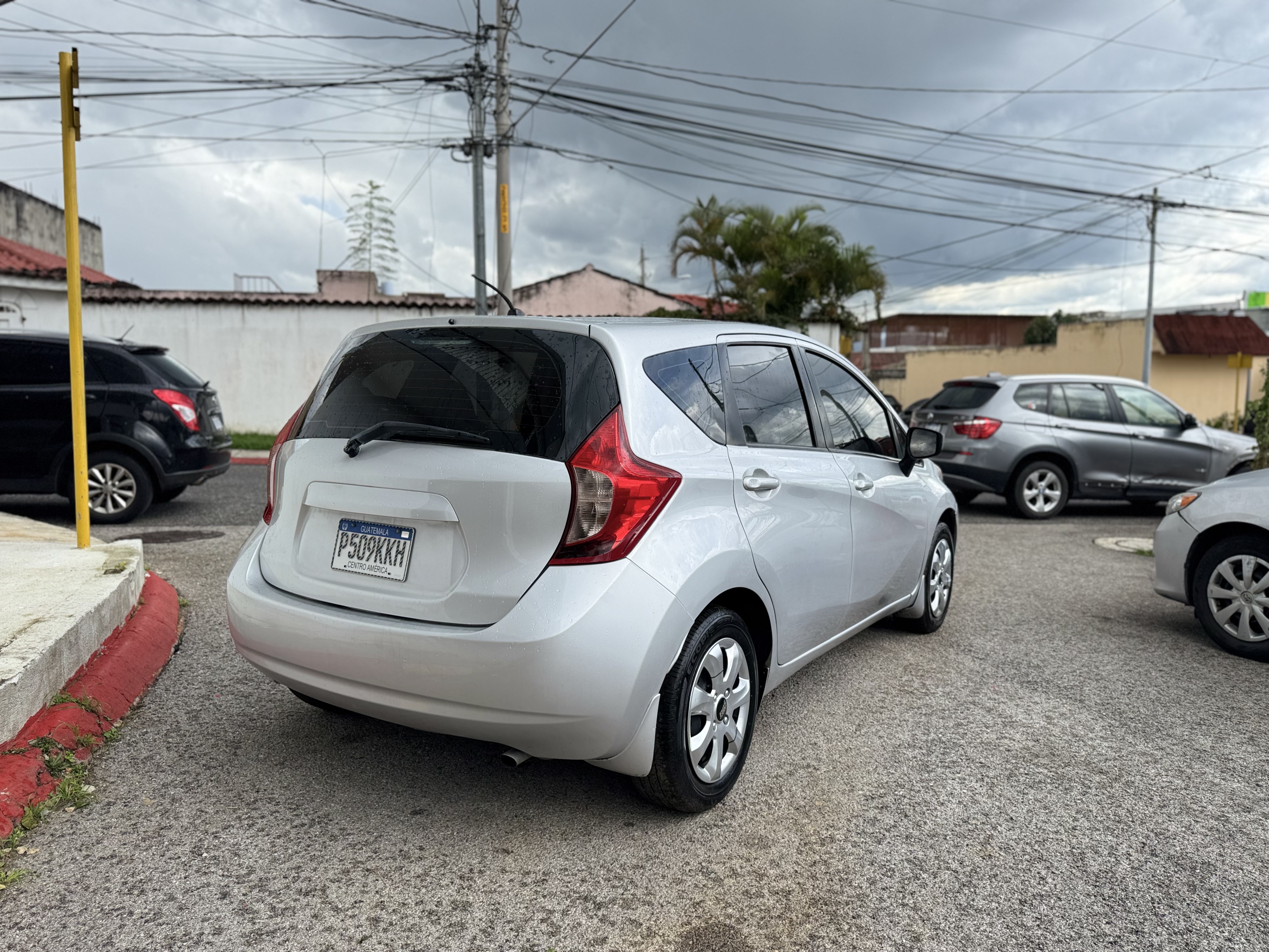 Nissan Versa SV 2015