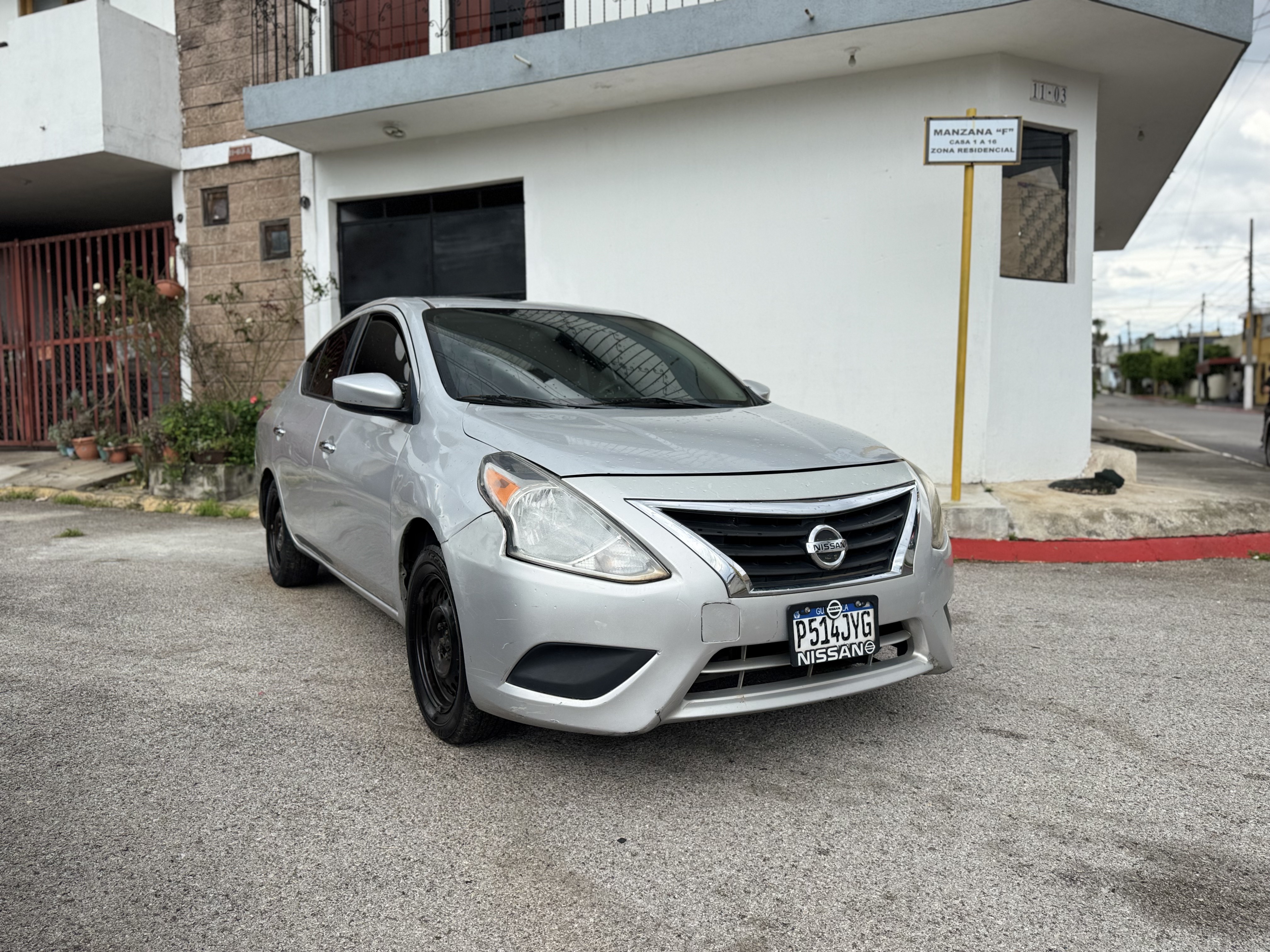 Nissan Versa SV 2016