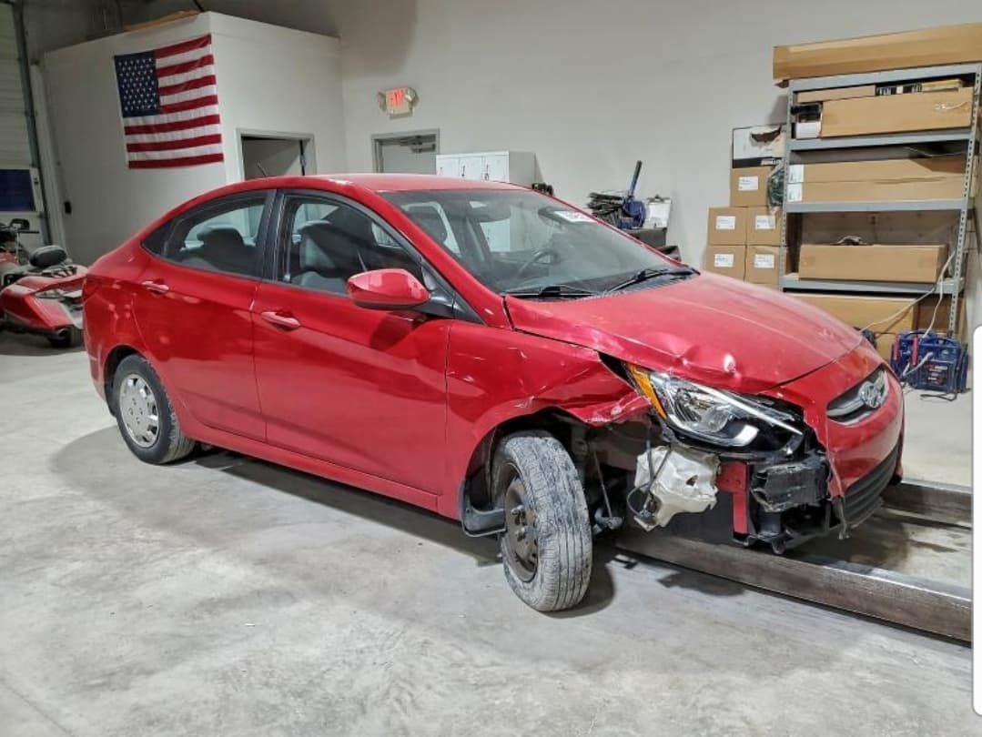  Hyundai accent se 2016