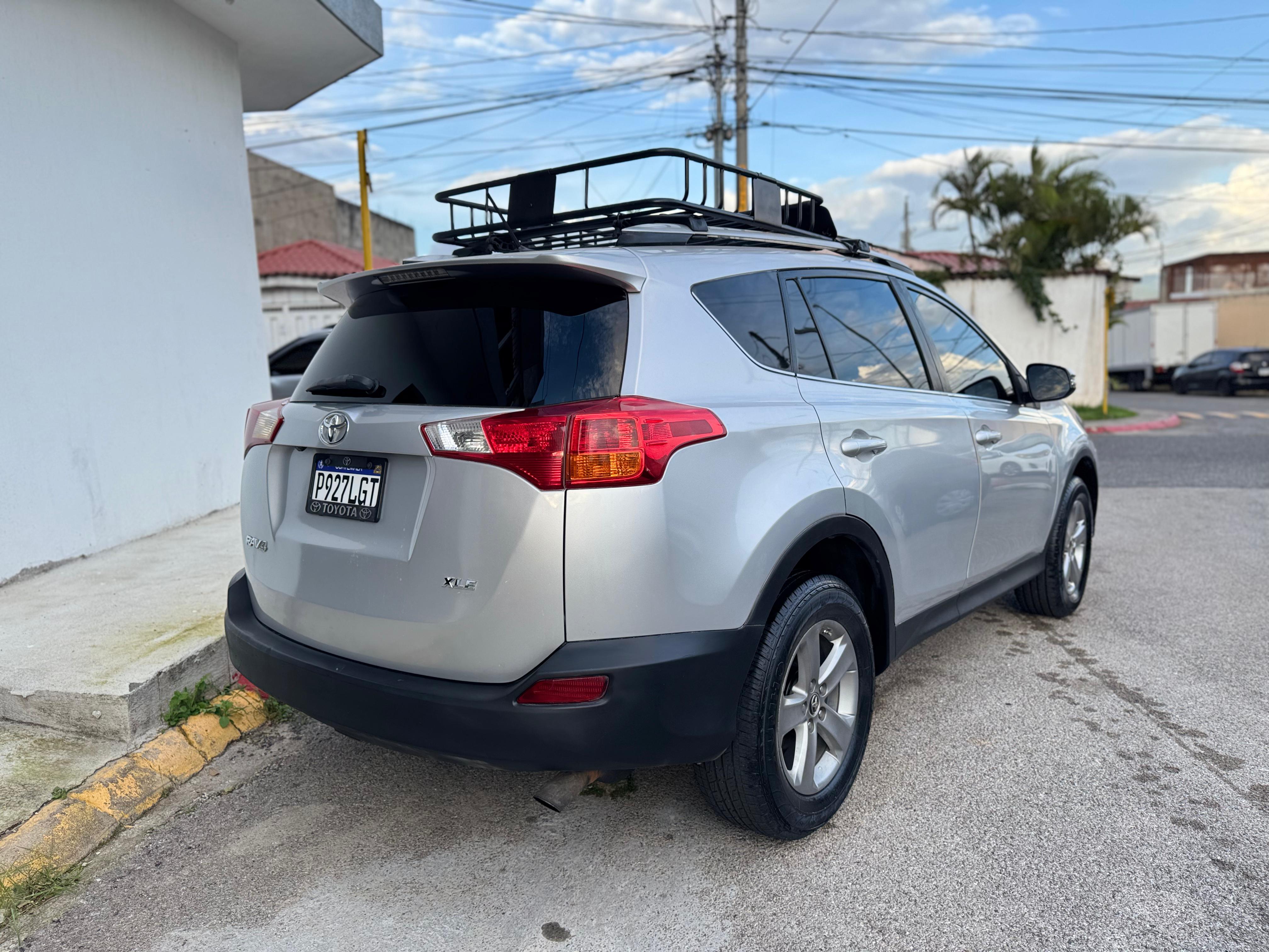 Toyota RAV4 XLE 2015