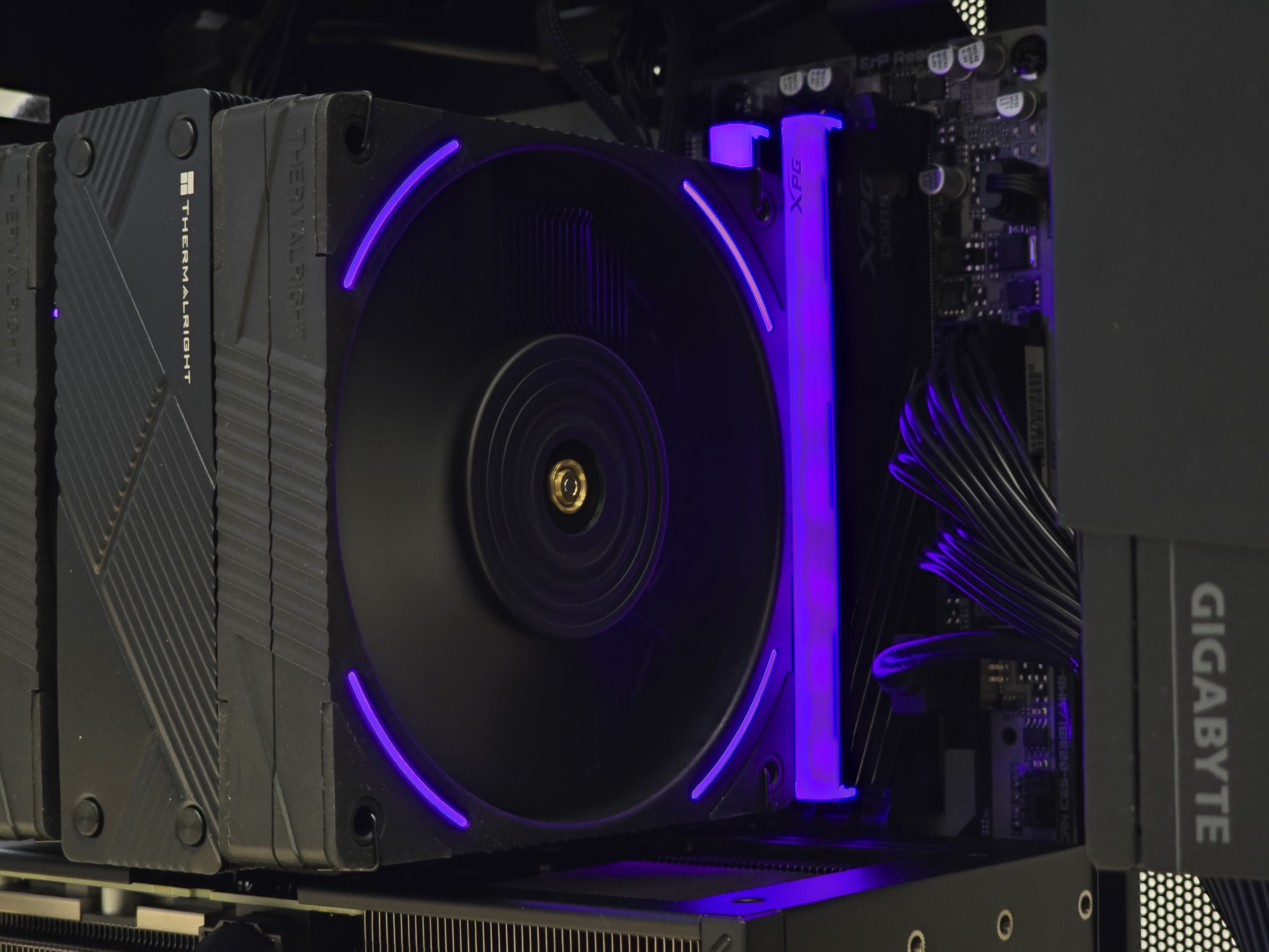 Ryzen 7 9800X3D + RTX 5070TI
