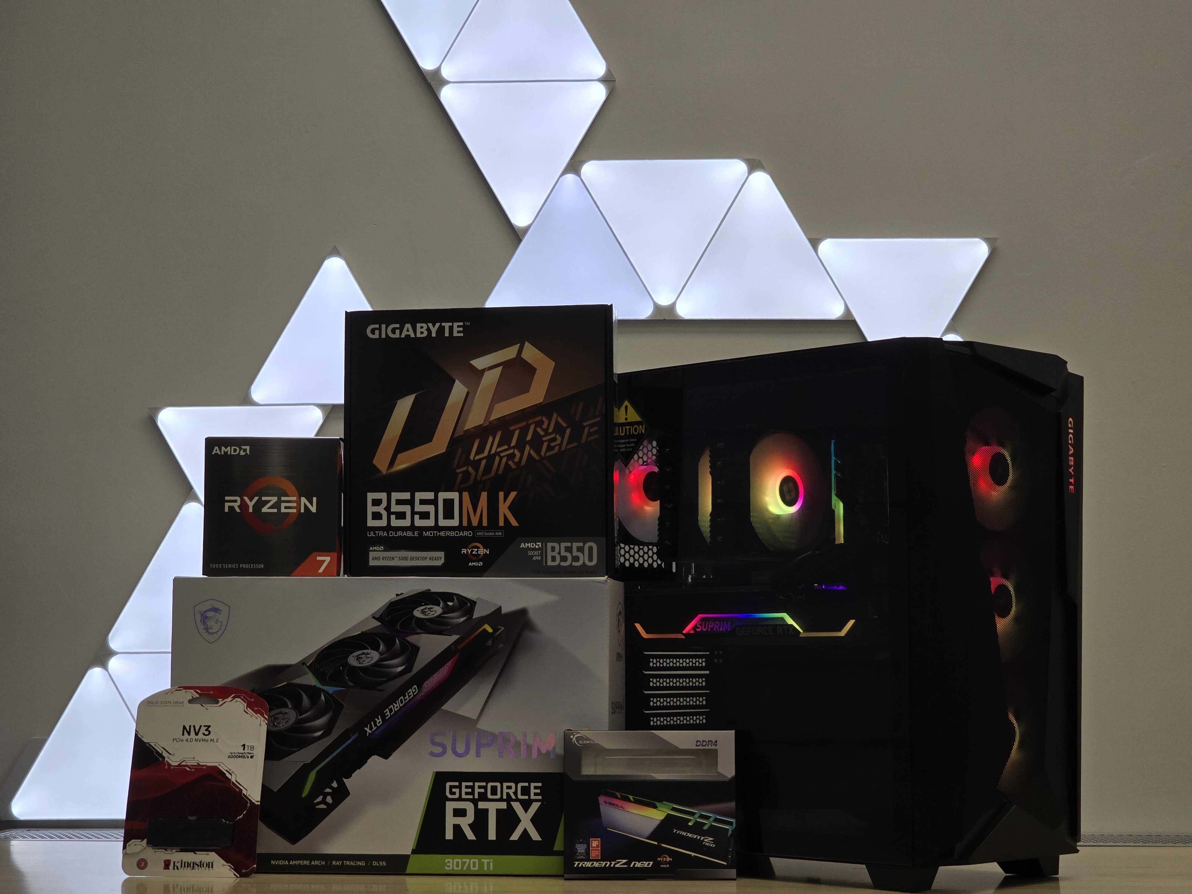 Ryzen 7 5800X + RTX 3070 TI Suprim