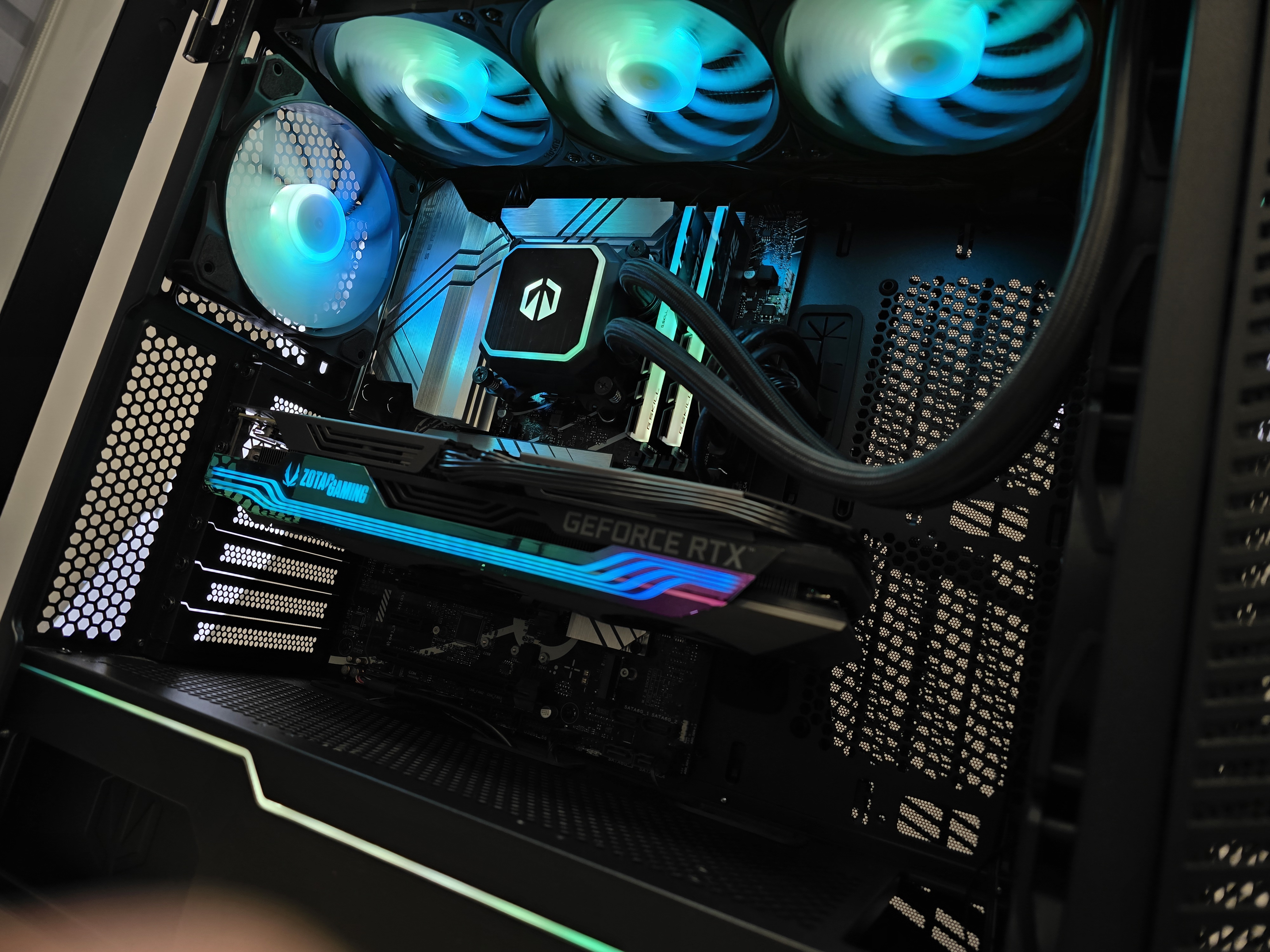 Intel i5-13600K + RTX 3070TI