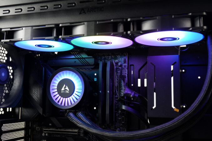 Arctic Liquid Freezer III 360 A-RGB Black