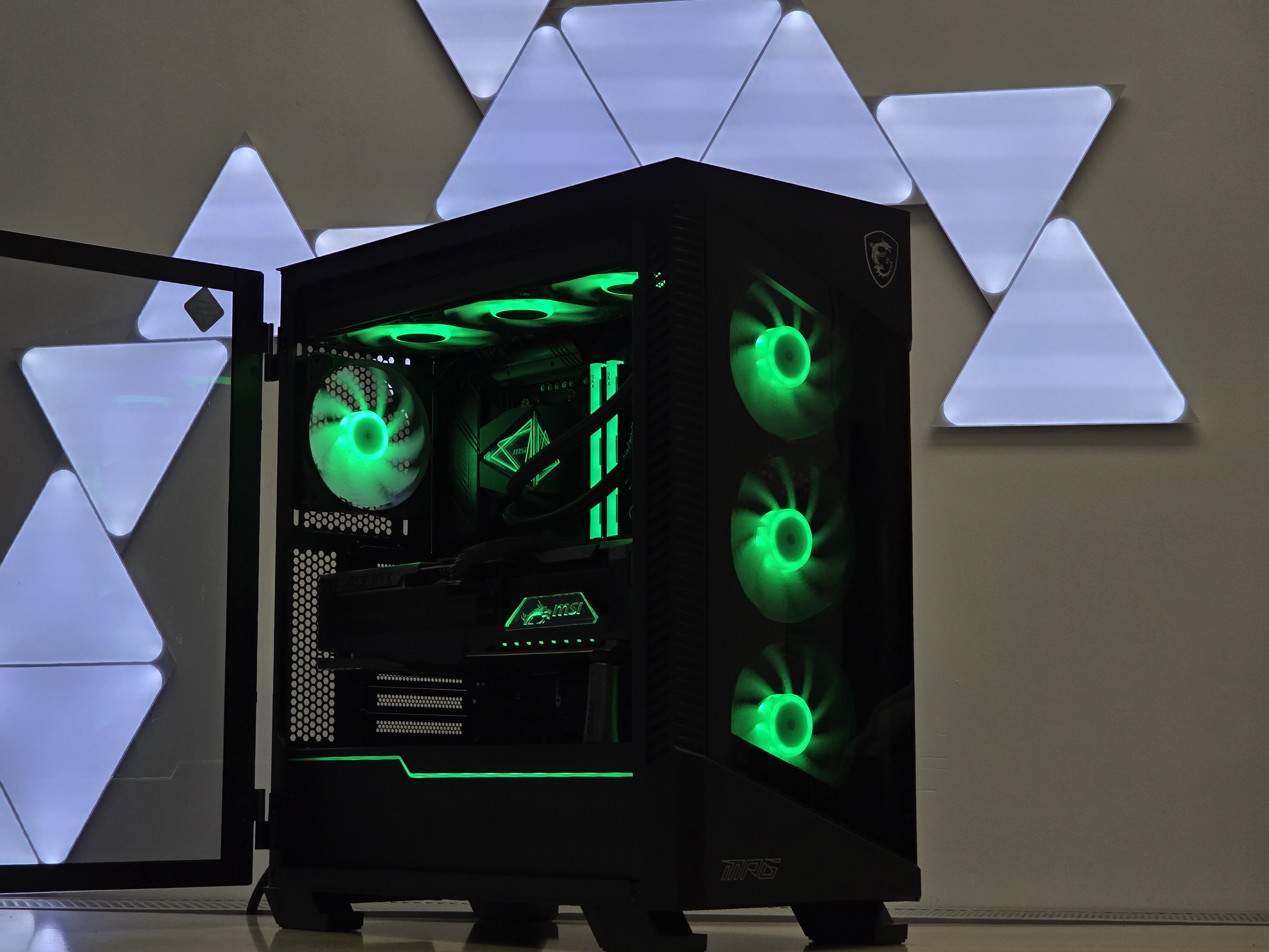 RTX 5090 su Ryzen 7 9800X3D