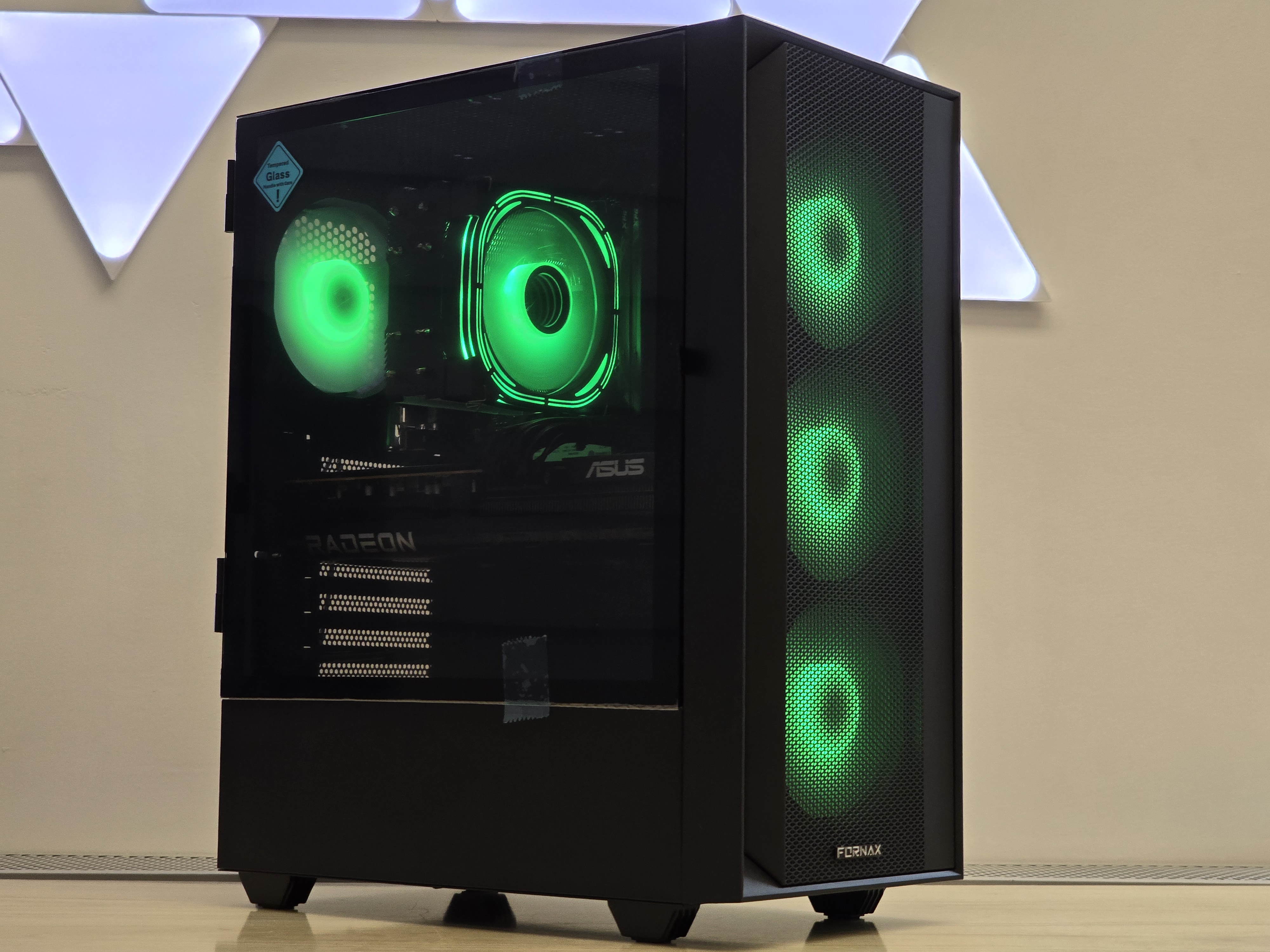 Ryzen 5 7500F su RX 9070
