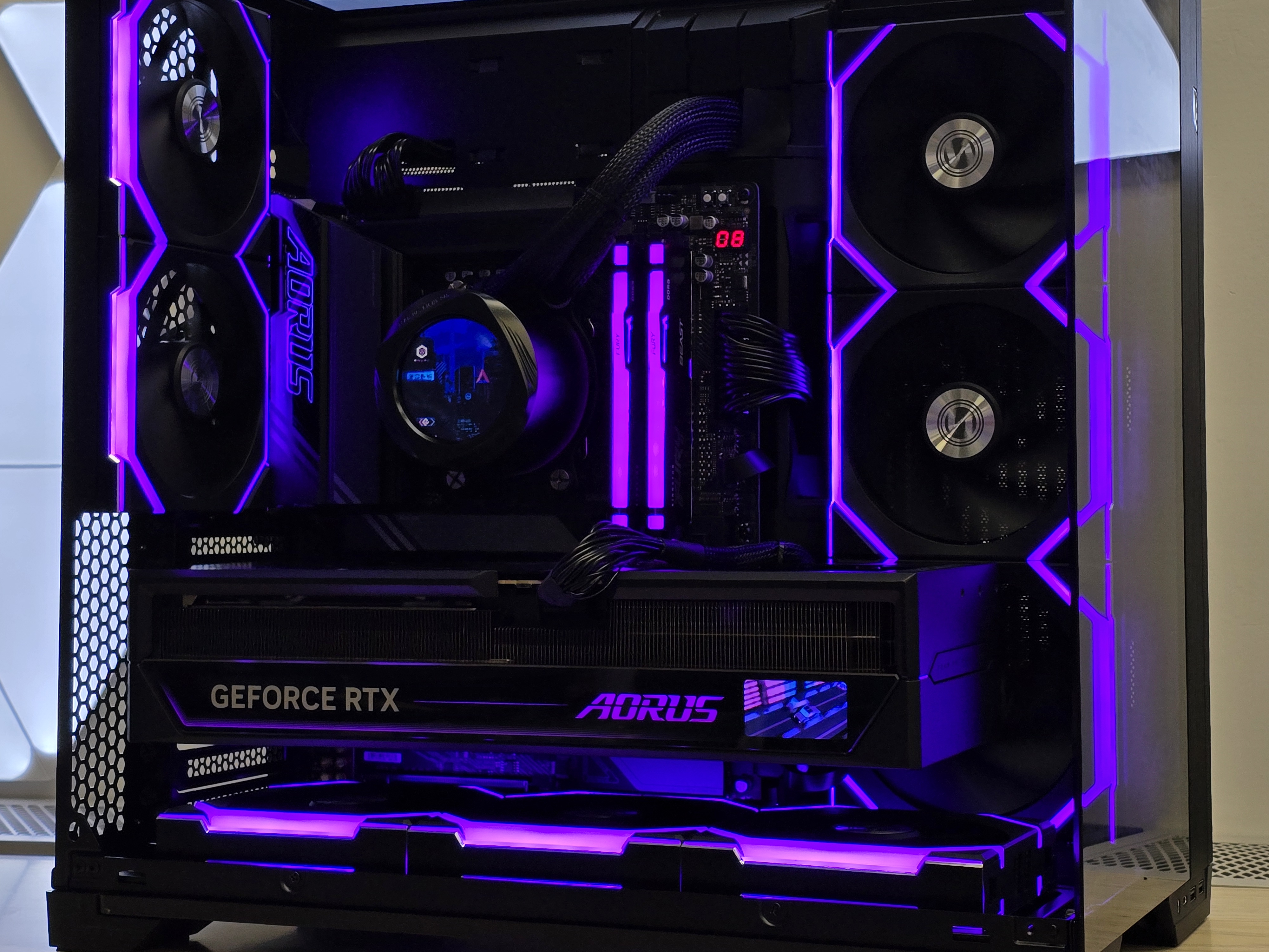 RTX 5090 su Ryzen 9 9950X3D