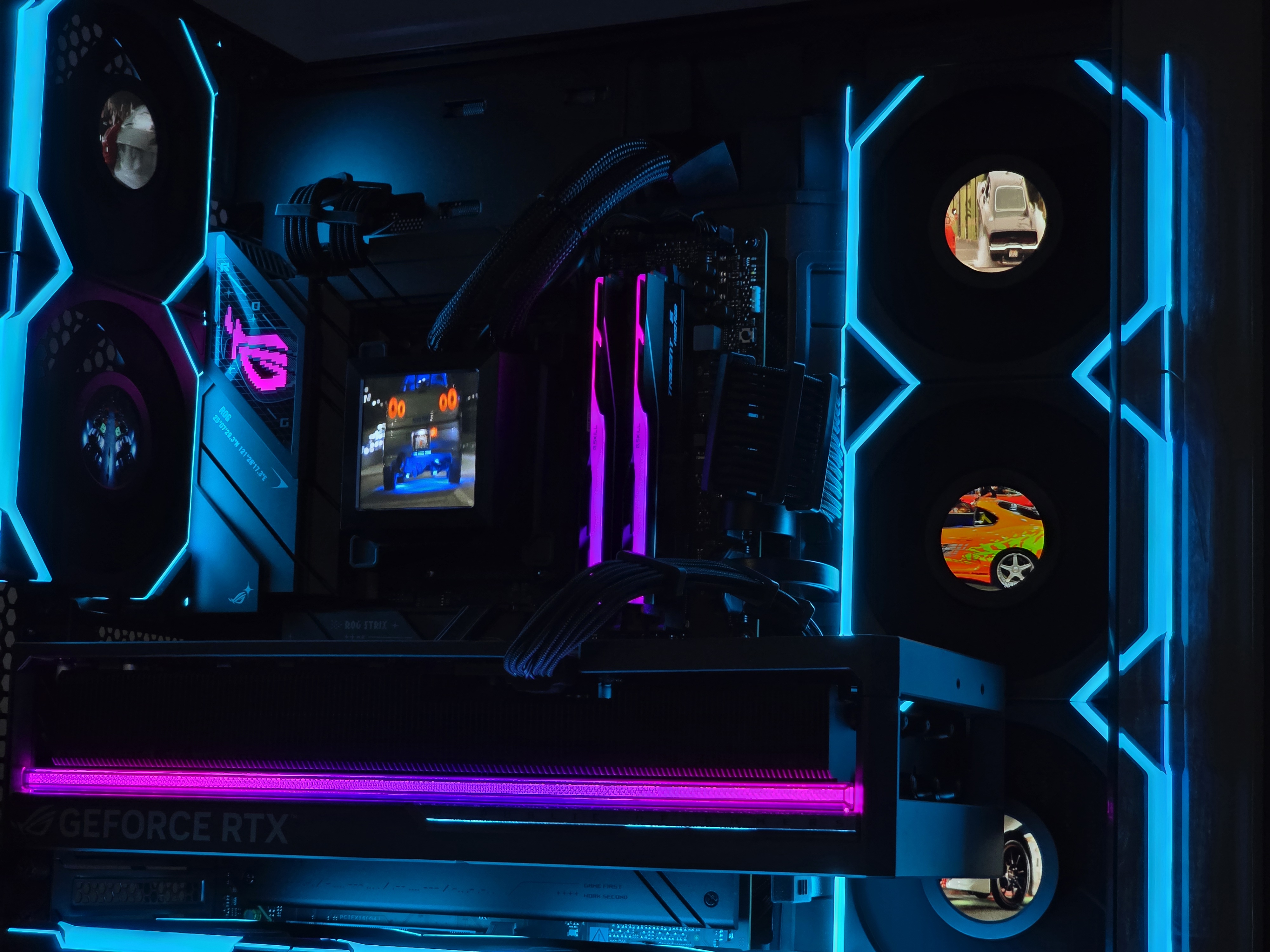 ROG ASTRAL RTX 5080 su Ryzen 7 9800X3D