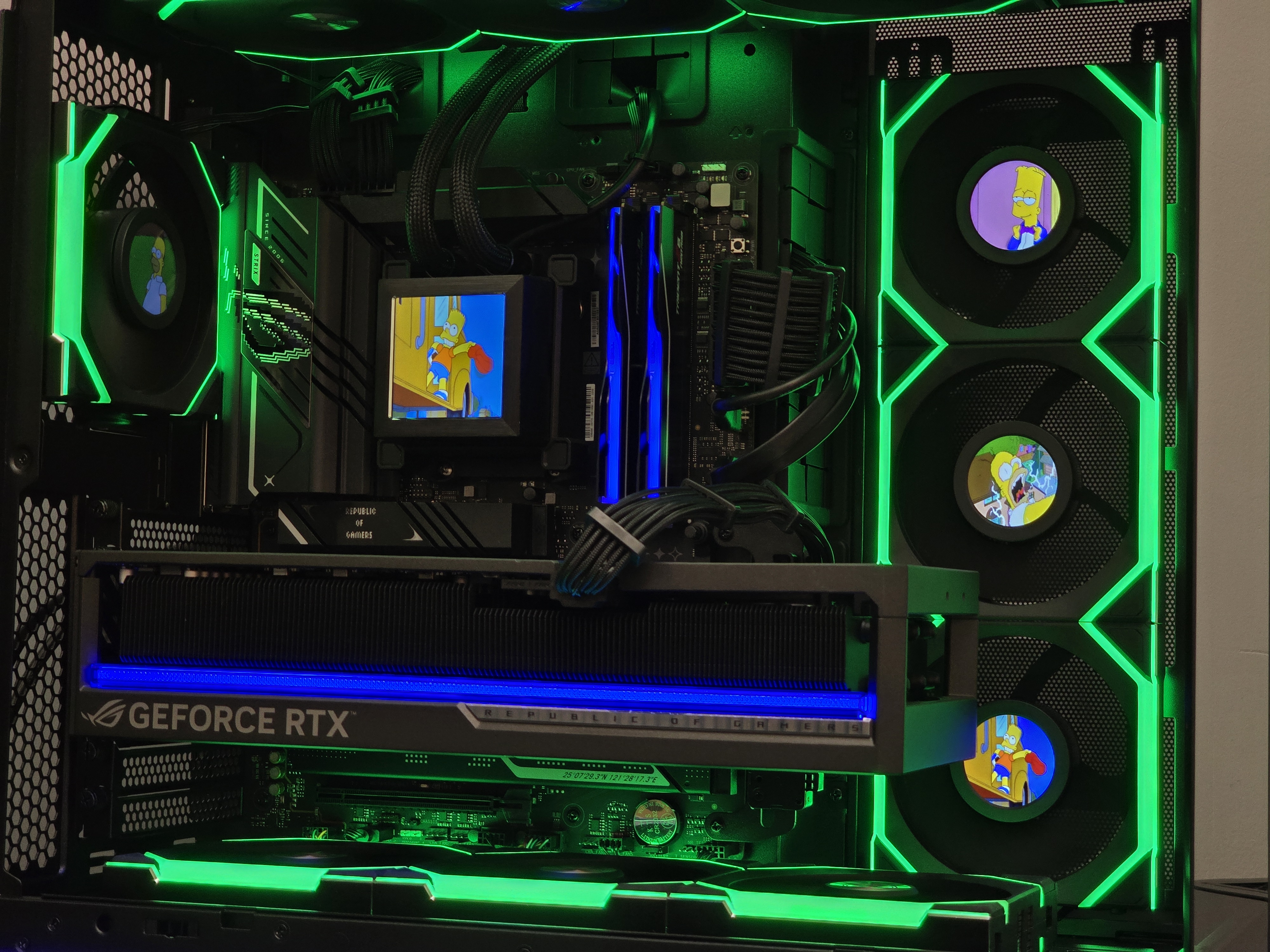 Ryzen 7 9800X3D su RTX 5080 ROG Astral