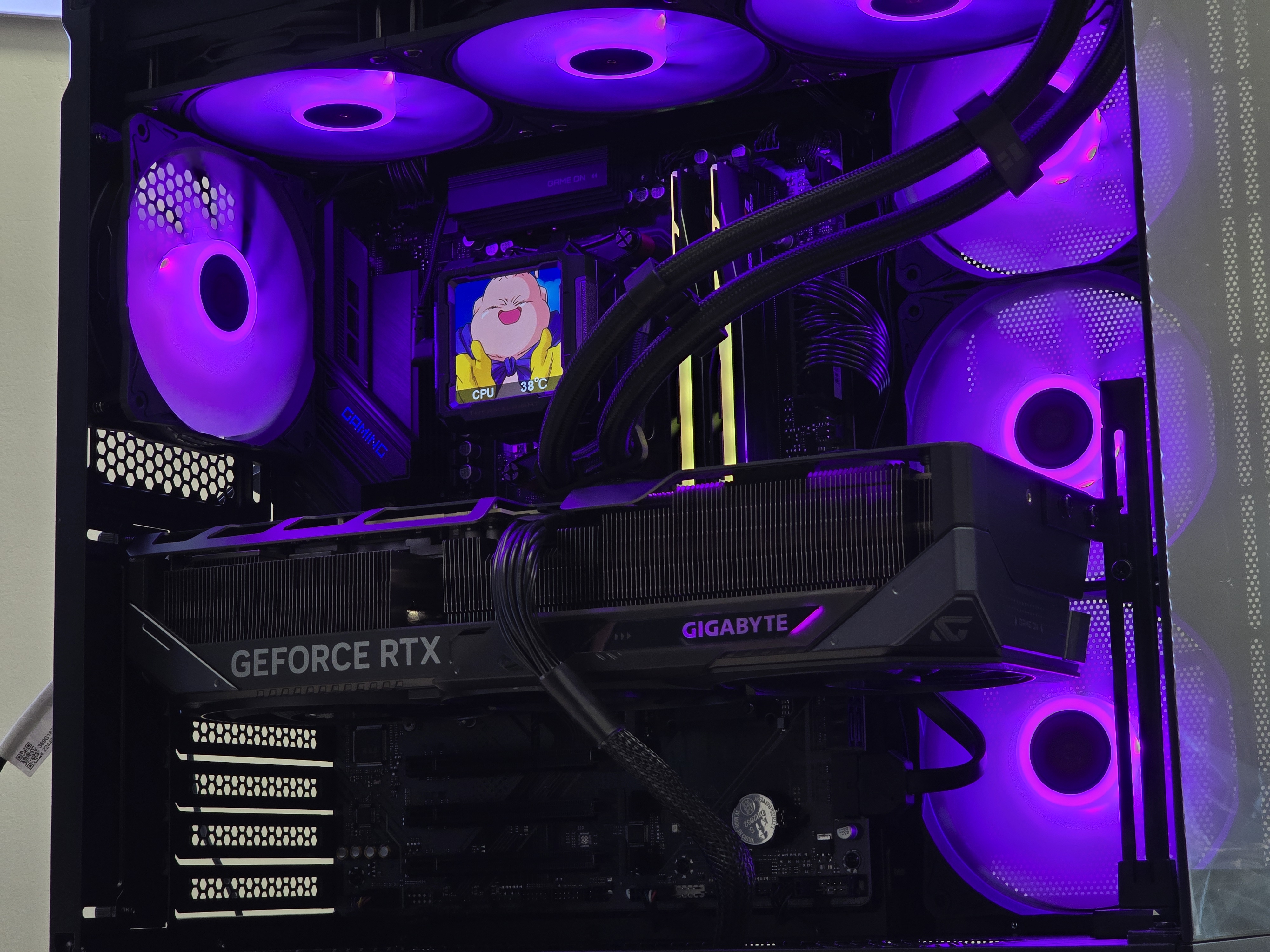 Ryzen 7 9800X3D SU RTX 5080