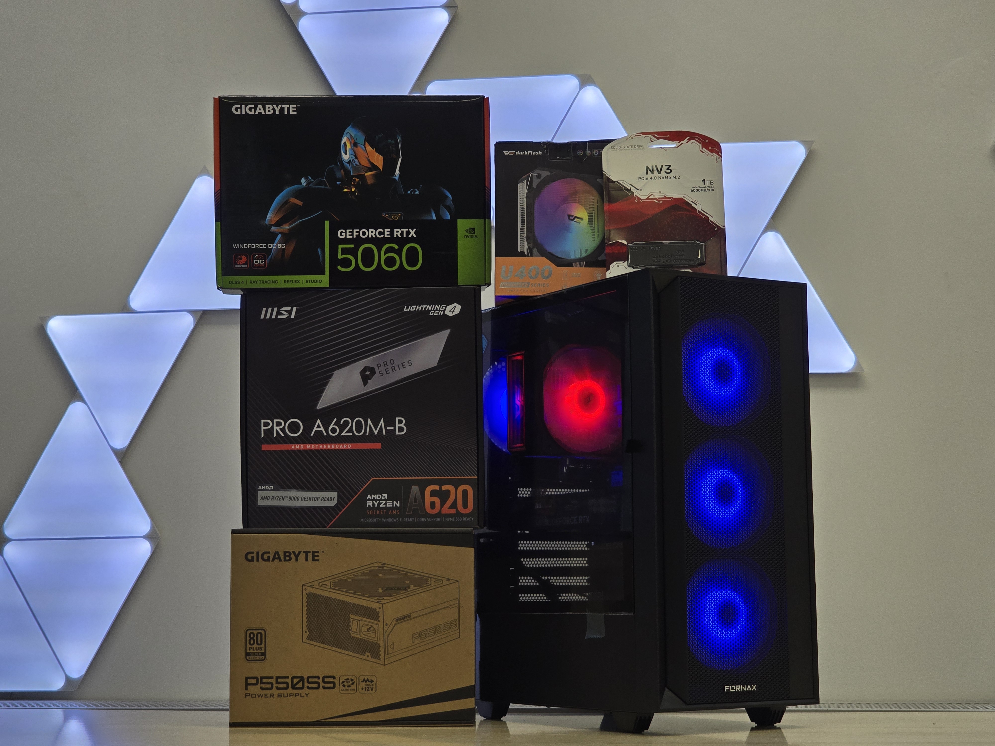 RTX 5060 su Ryzen 5 8400F Kompiuteris