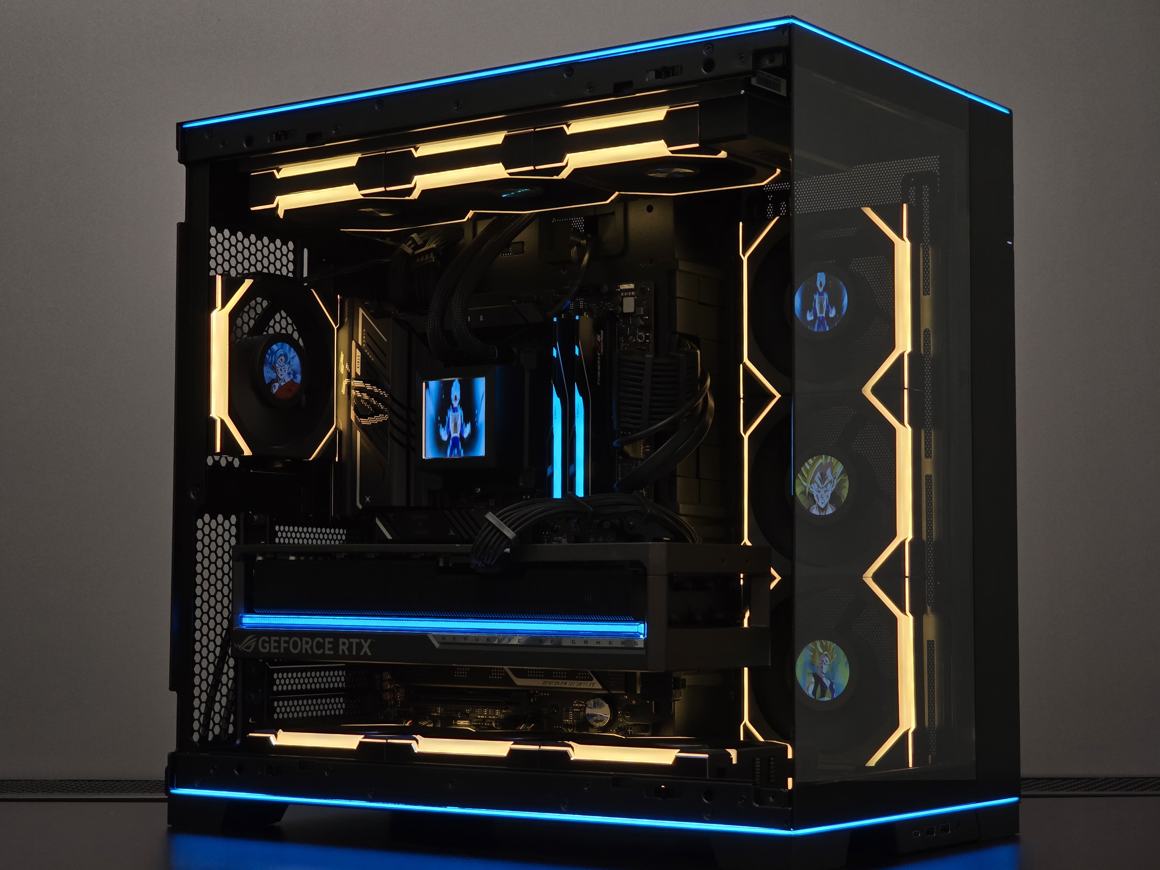 Ryzen 7 9800X3D su RTX 5080 ROG Astral