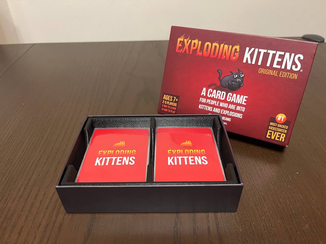 Organizador de Cartas de  Exploding Kittens: Compatible con Cartas Enfundadas y Manual