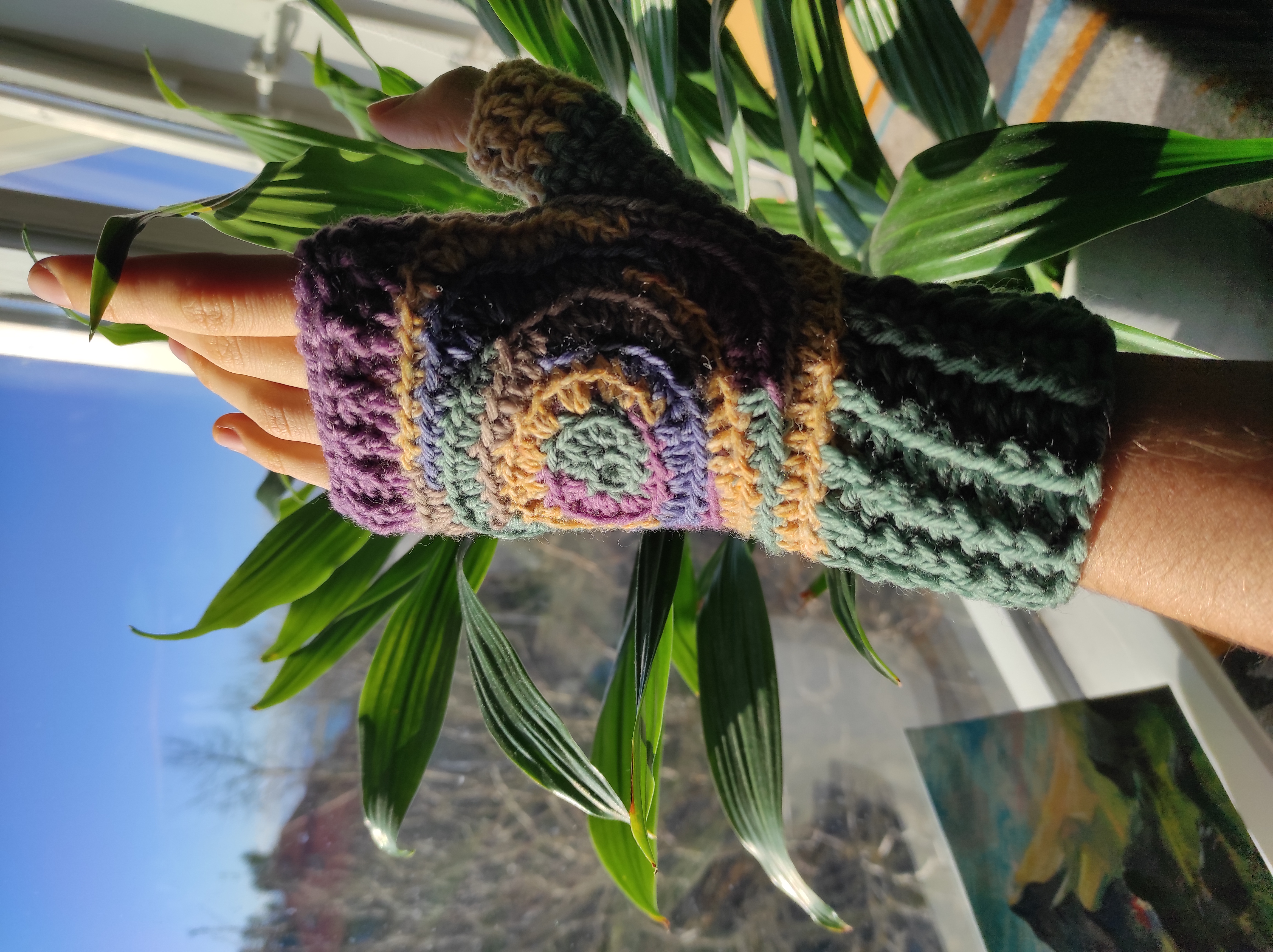 Spiral Fingerless Mittens