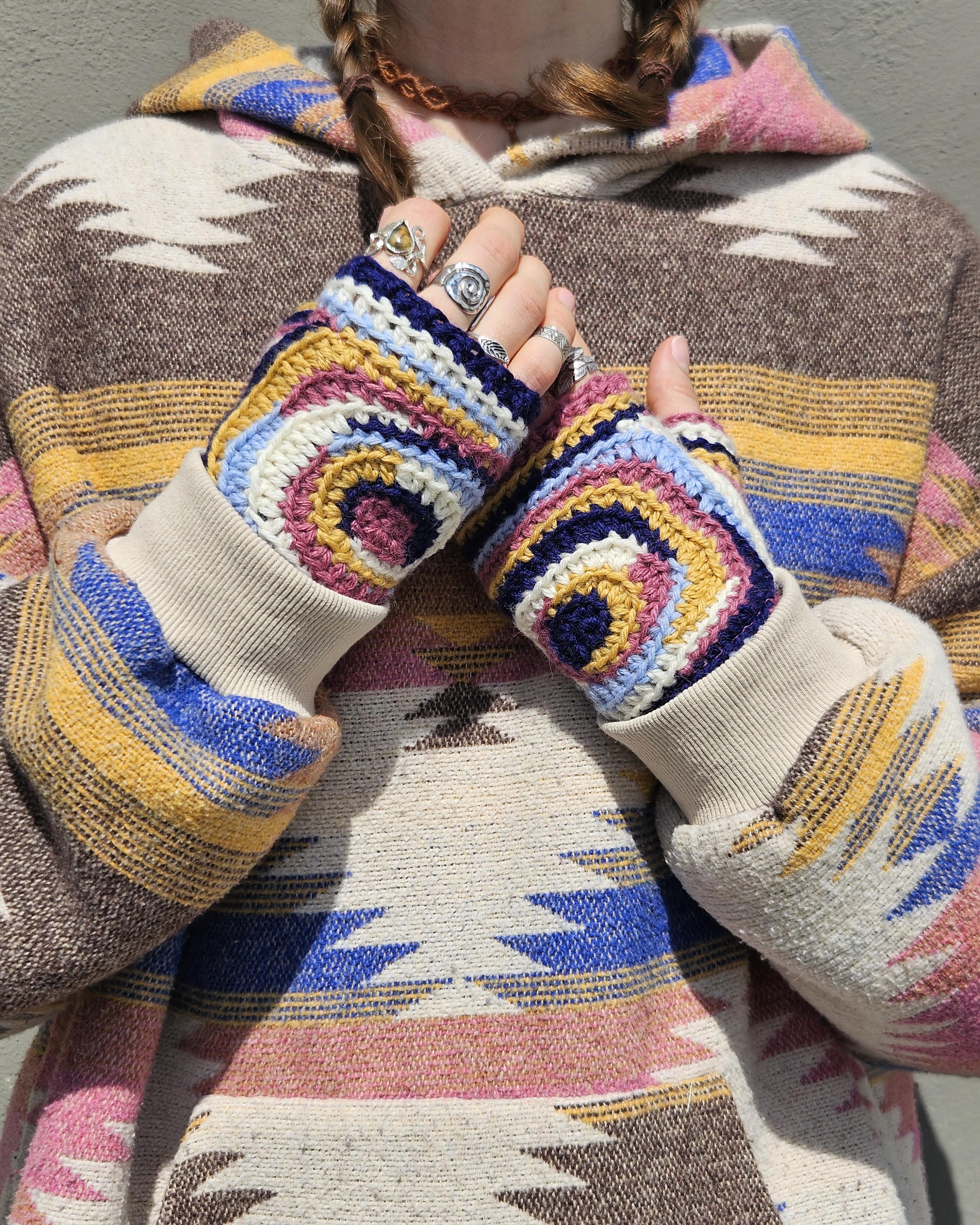Spiral Fingerless Mittens
