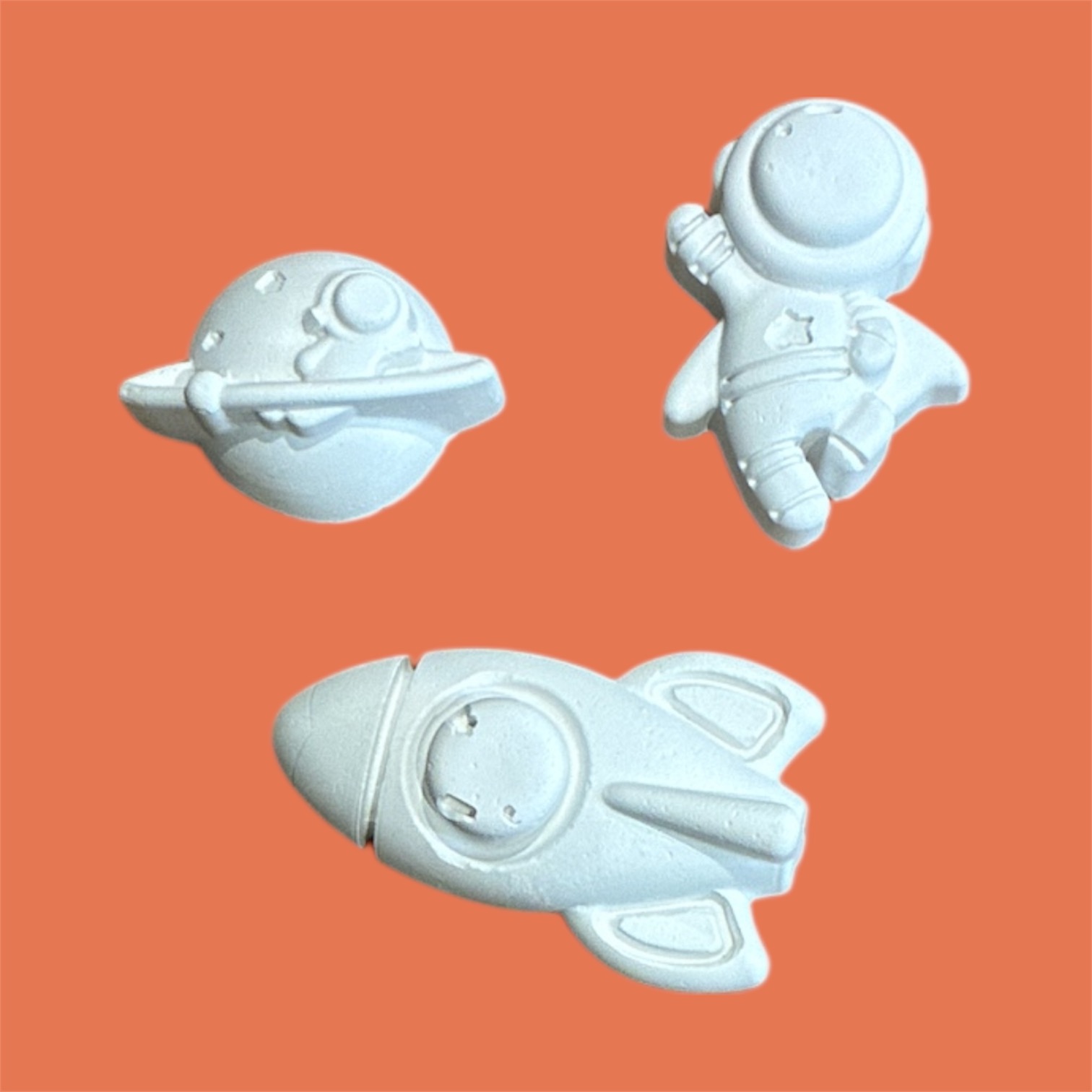 Astronaute, fusée et planète