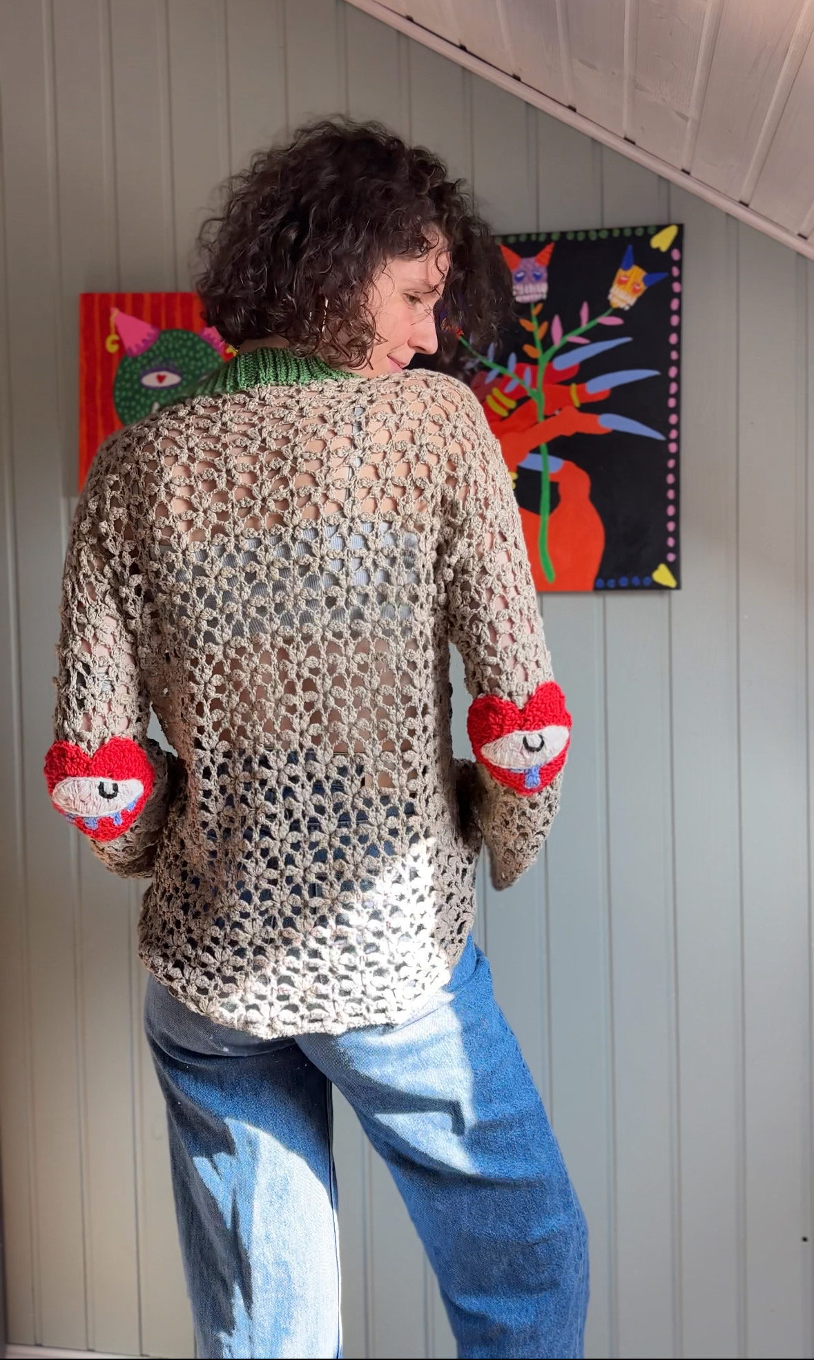 Gėlių rašto megztinis