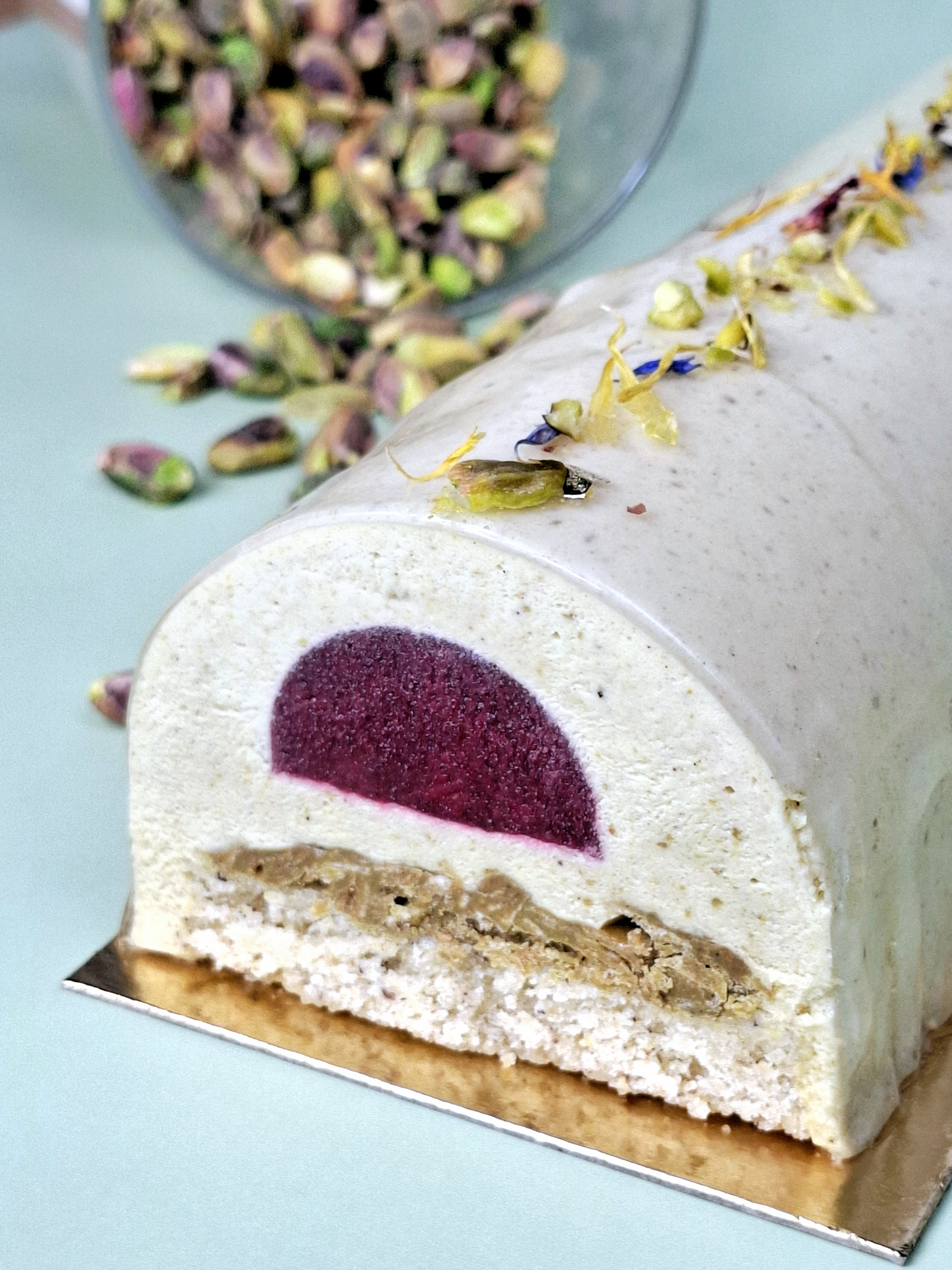 Bûche Pistache-Framboise