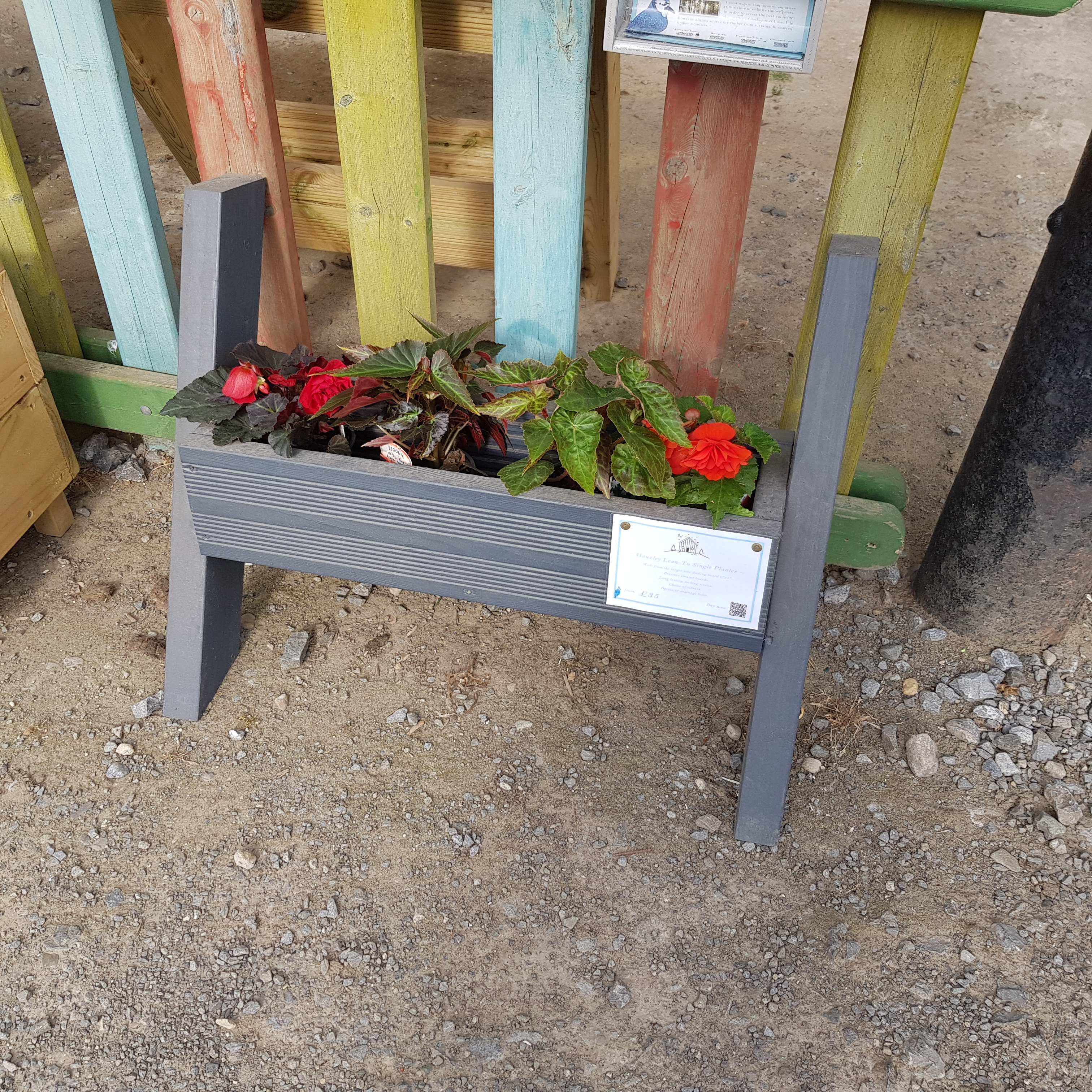 Hauxley Lean-To Single Planter