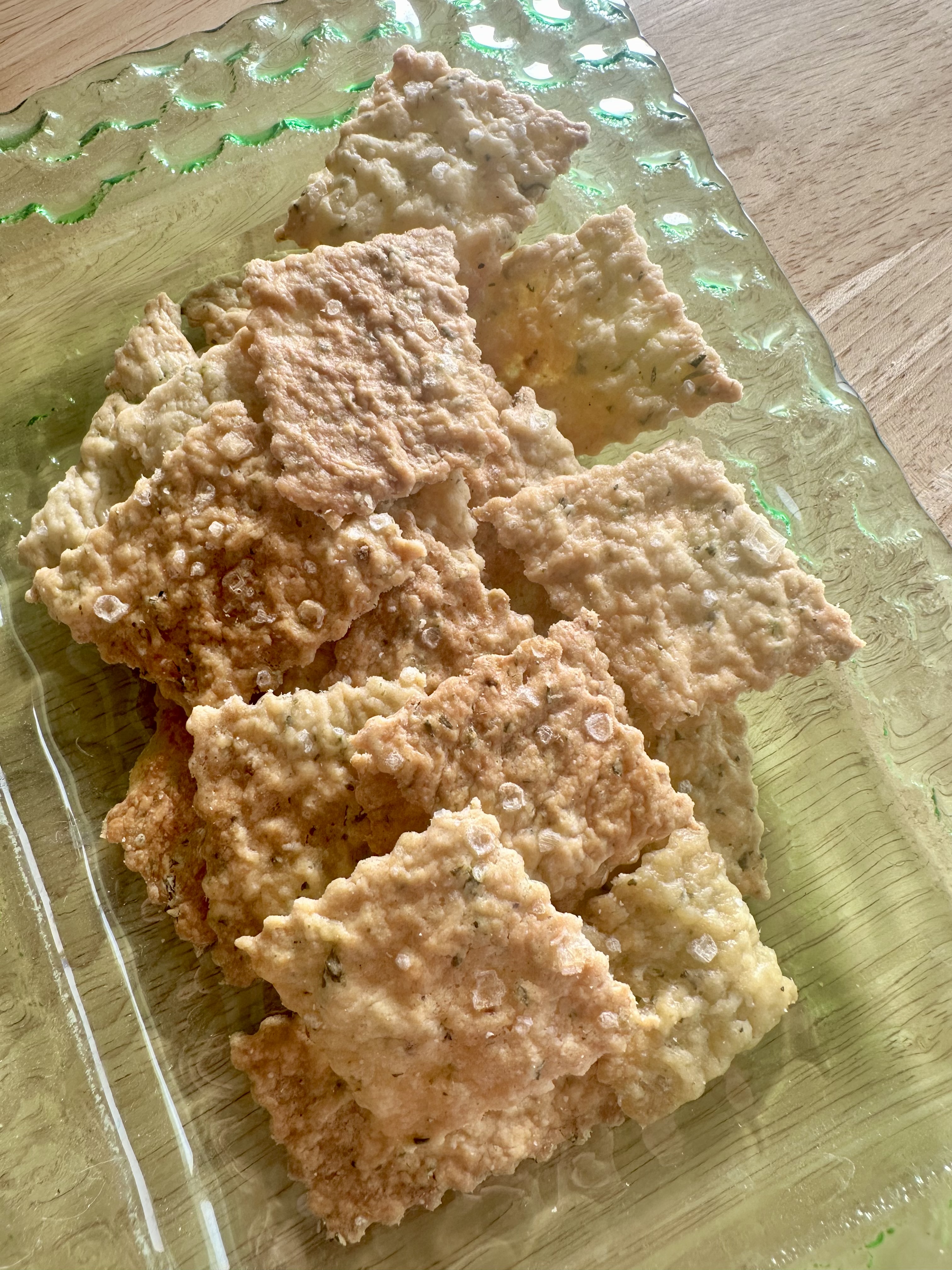 Sourdough Crackers - Garlic & Herb