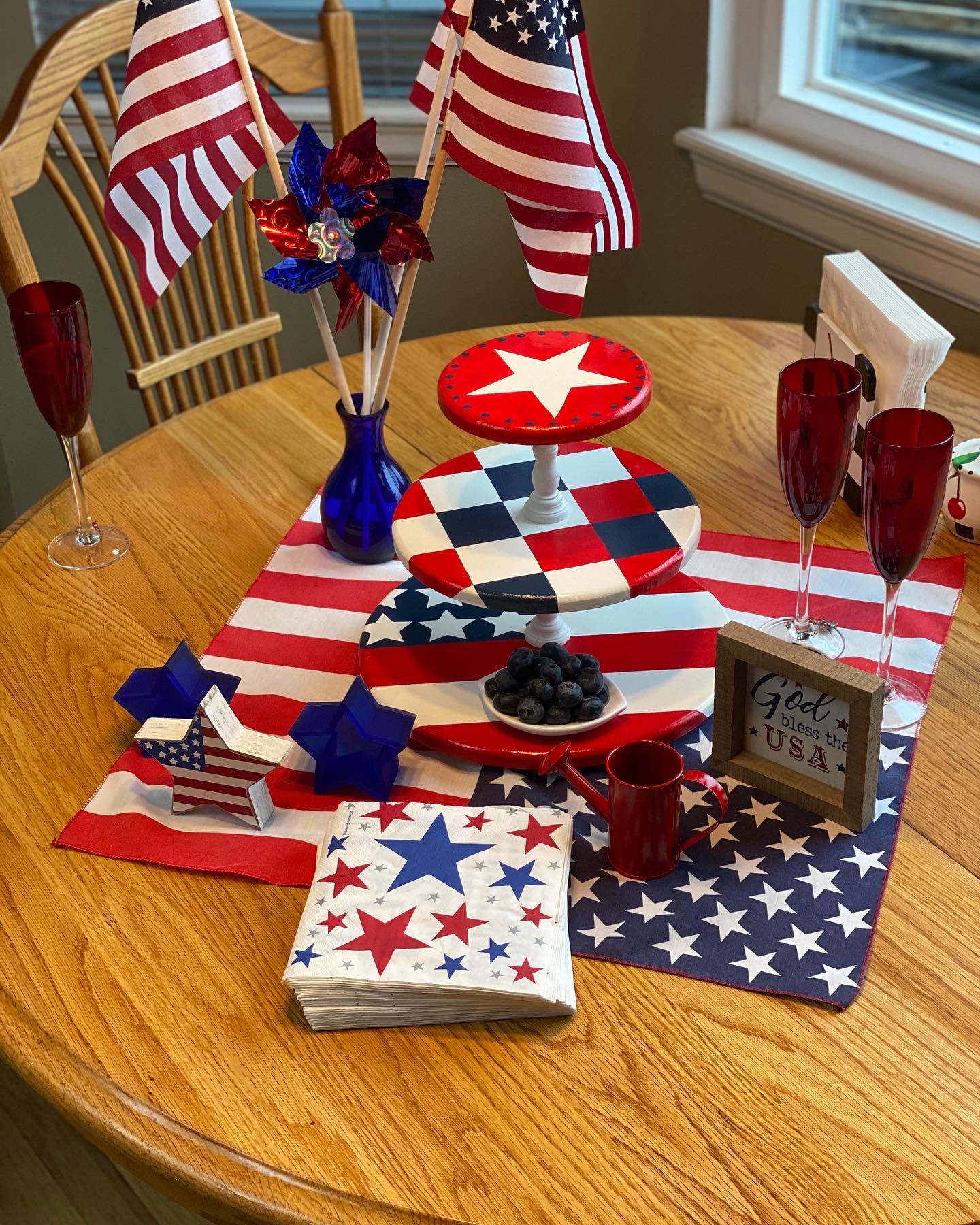 Stars and Stripes 3 tier revolving tray