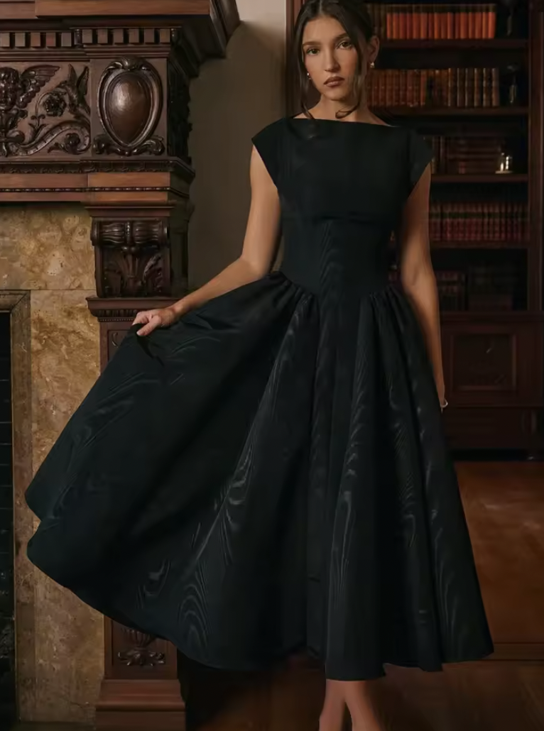 Elegant Black Evening Dress