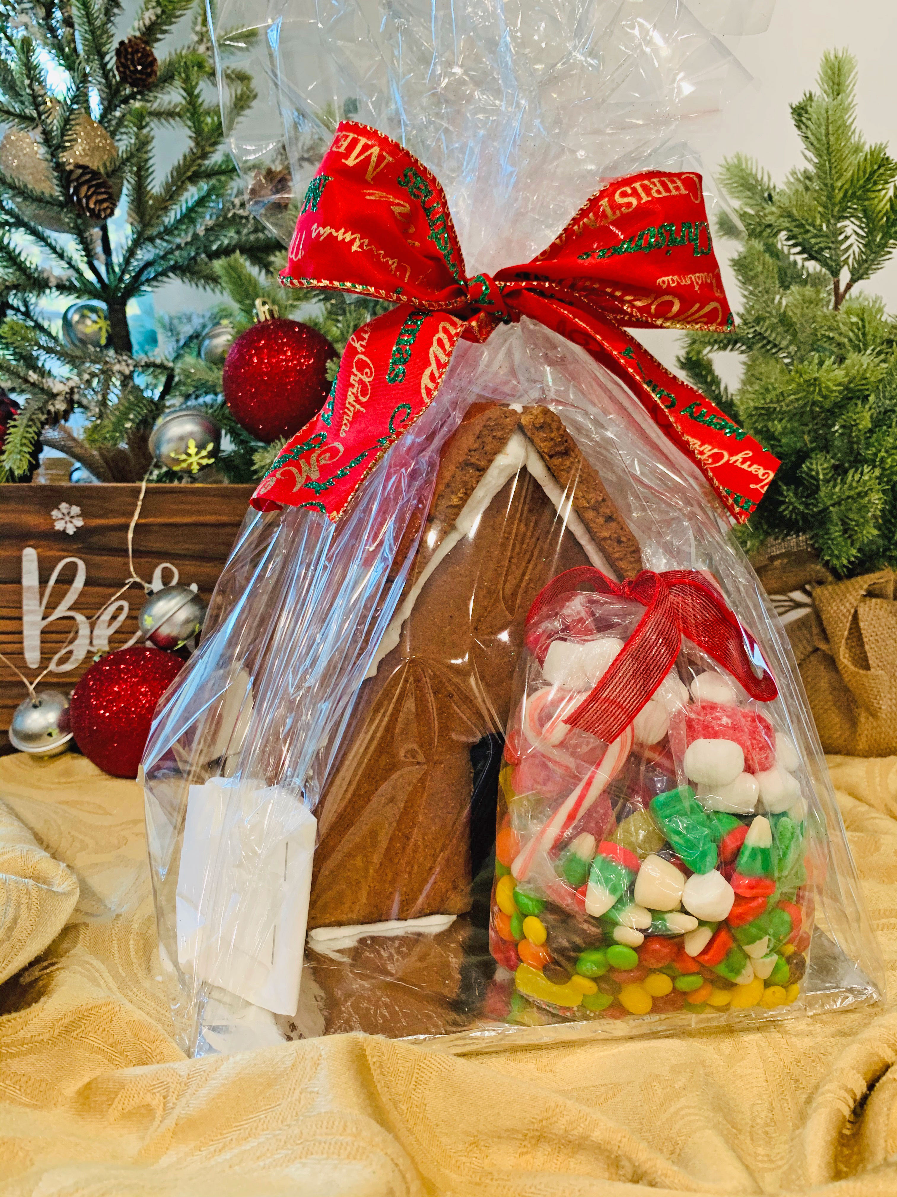 Large Gingerbread House Kit