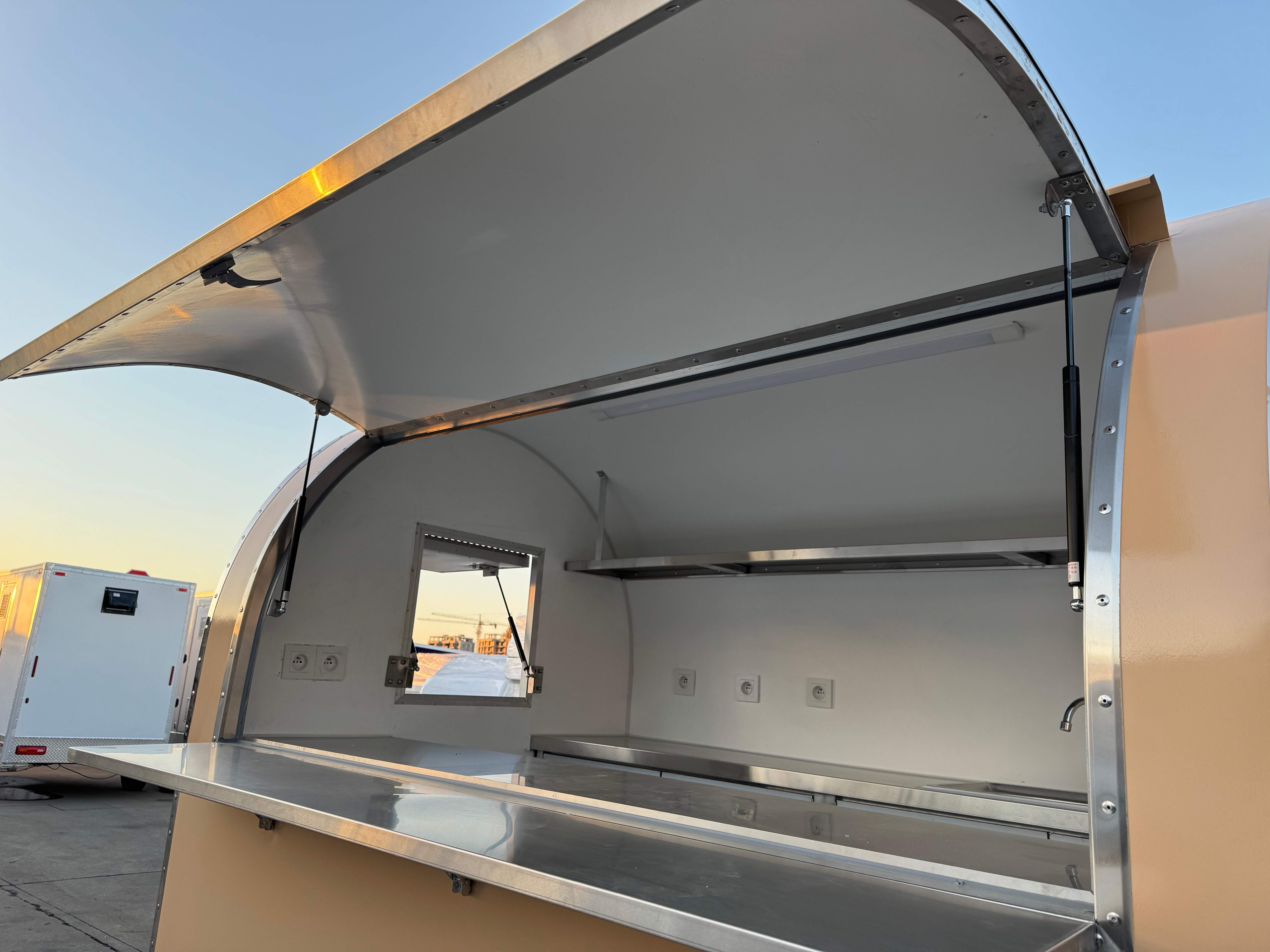 Foodtrailer TF-DR Nouvelle Génération 220x160 Beige