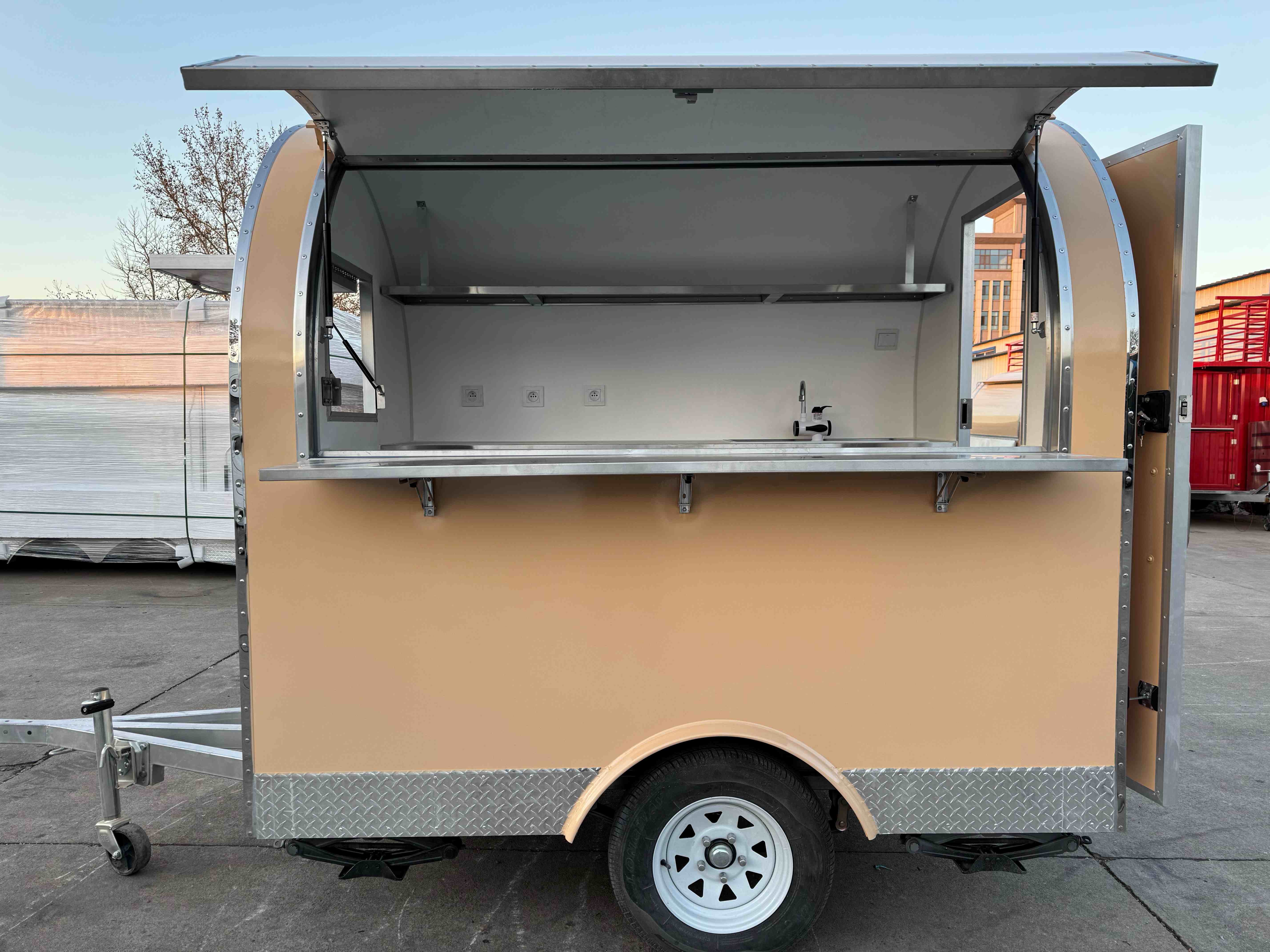 Foodtrailer TF-DR Nouvelle Génération 220x160 Beige Frigo/congel
