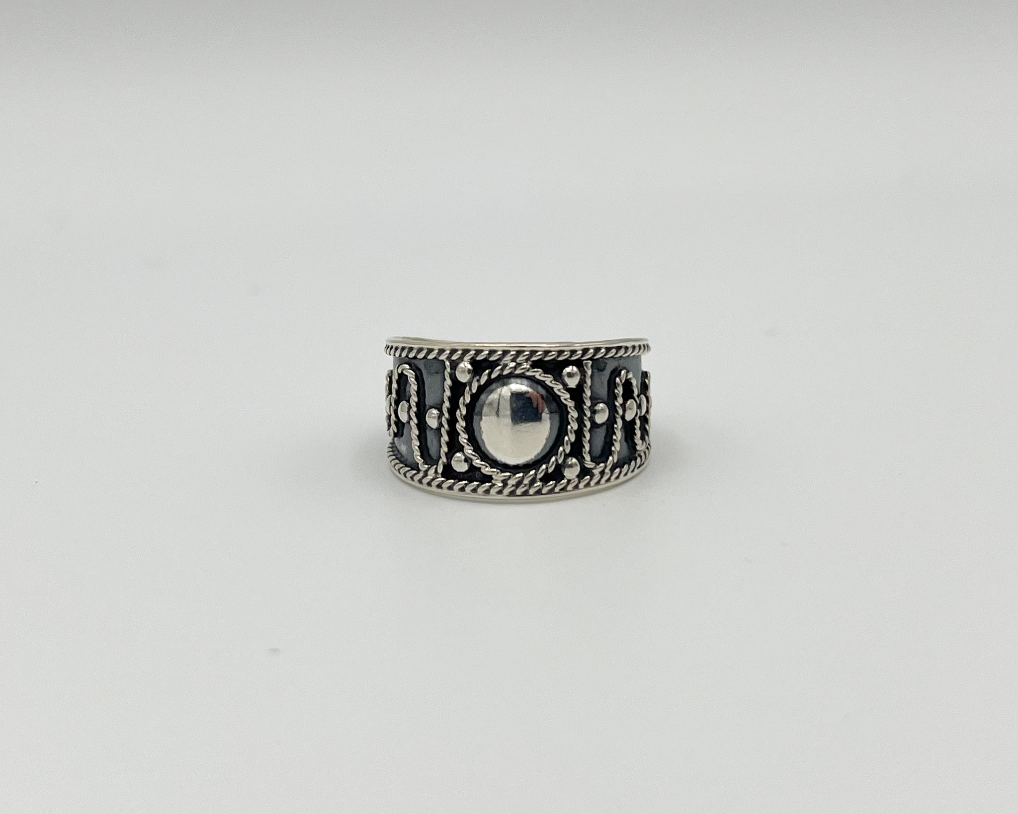Anillo de plata