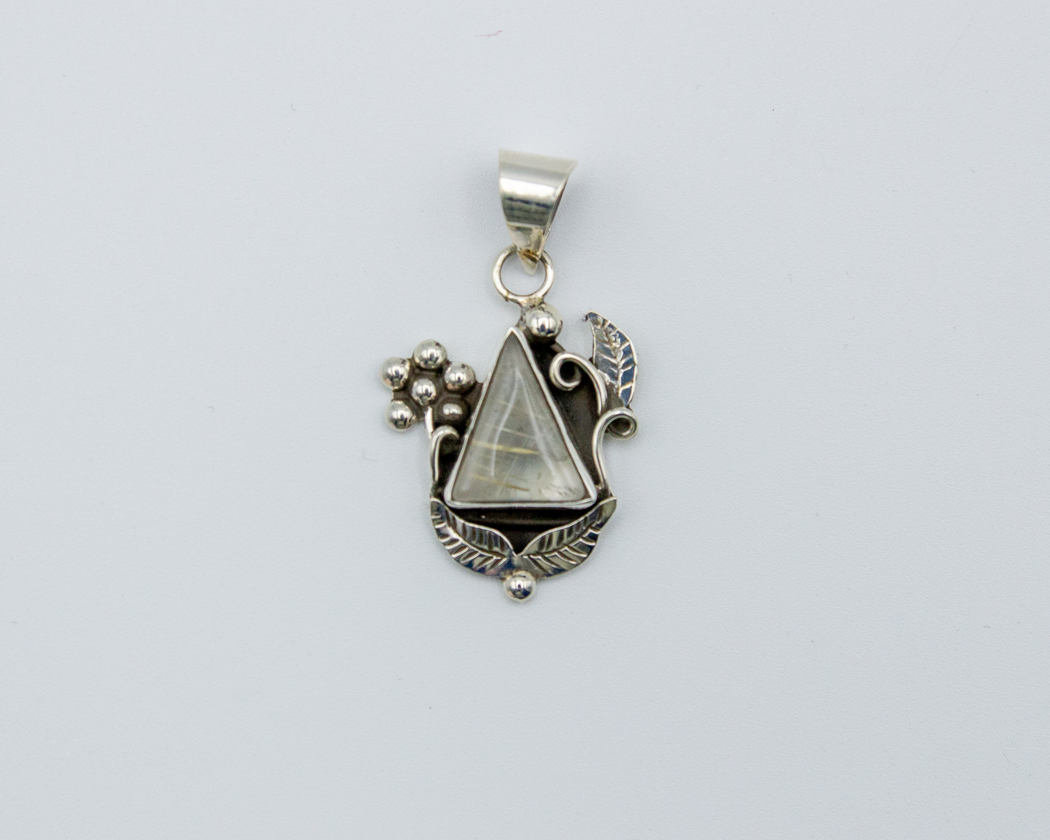 Colgante de plata con cuarzo rutilado