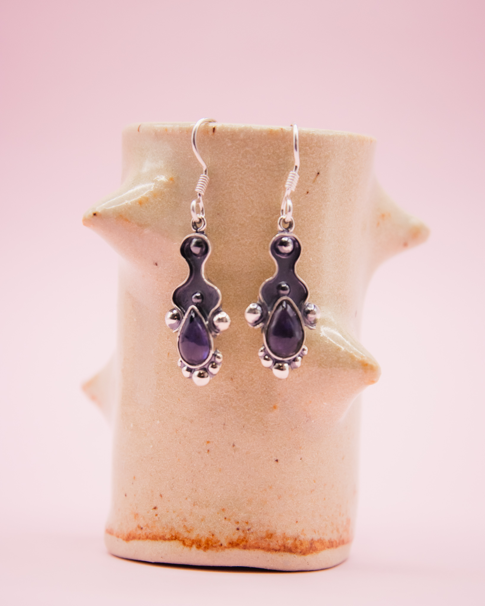 Pendientes de plata con iolita