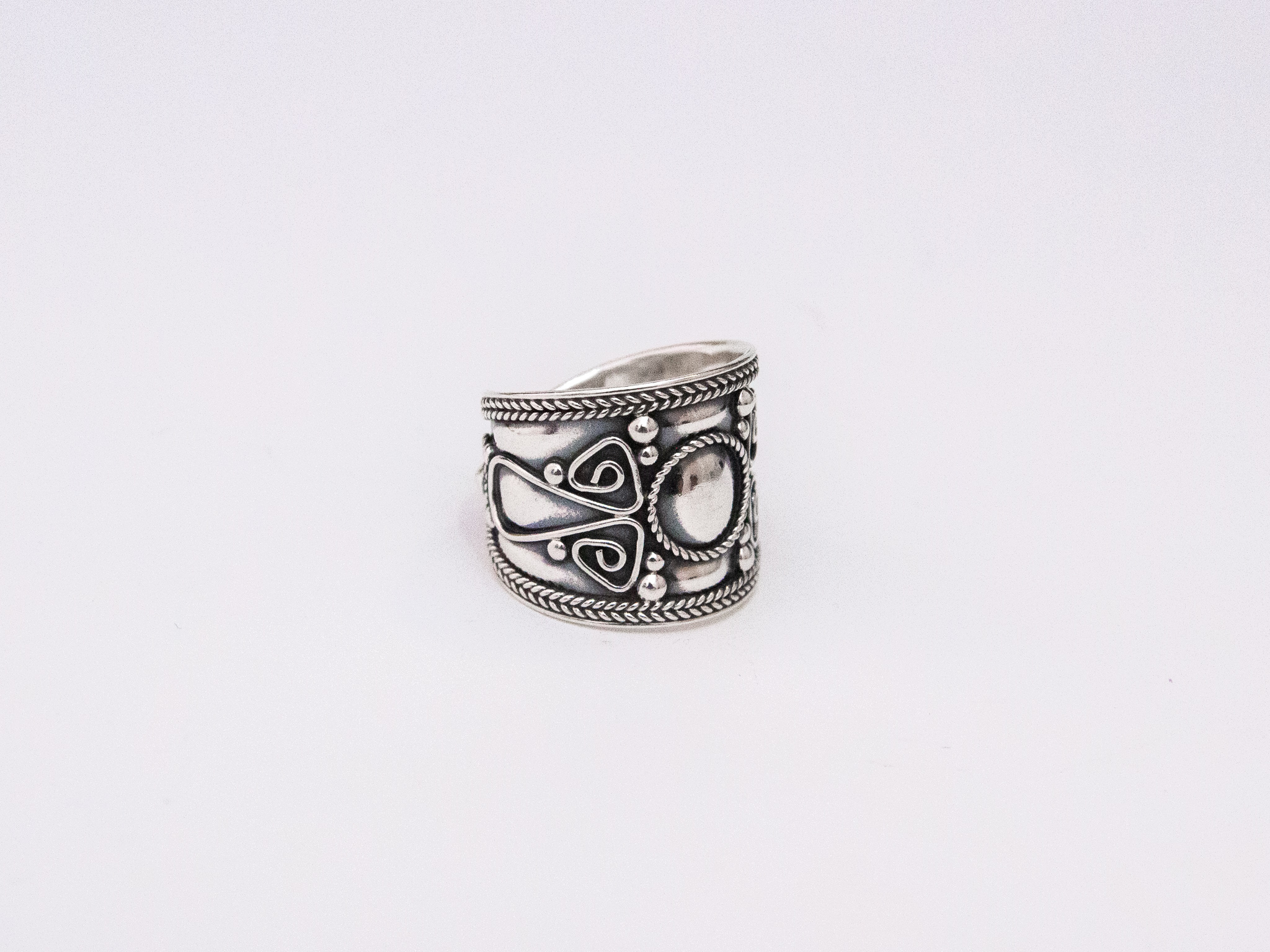 Anillo de plata