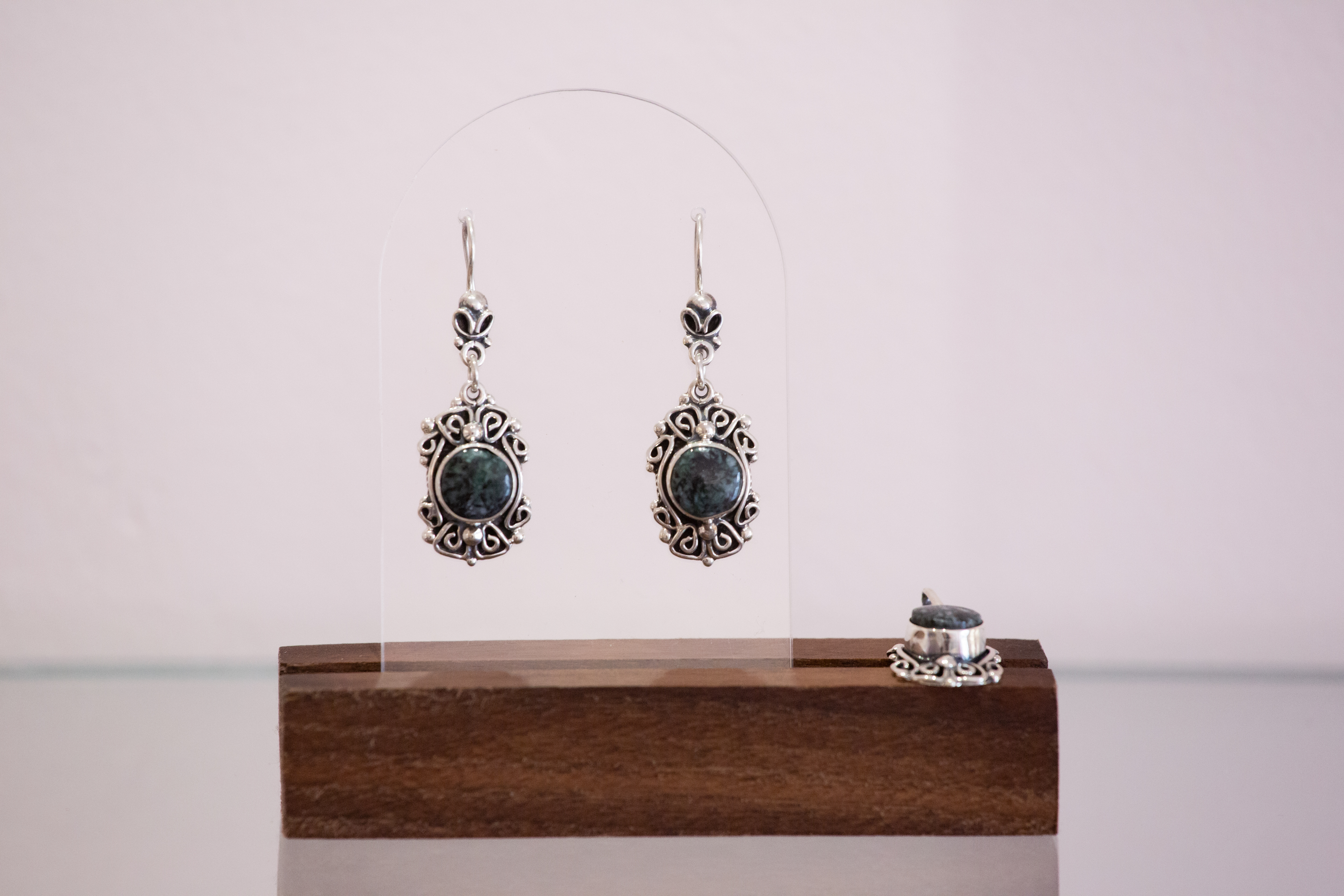 Set de pendientes y colgante con Jade