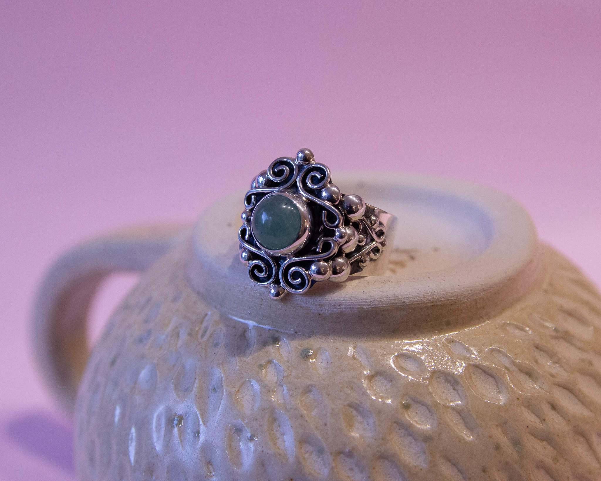 Anillo de plata con aventurina verde
