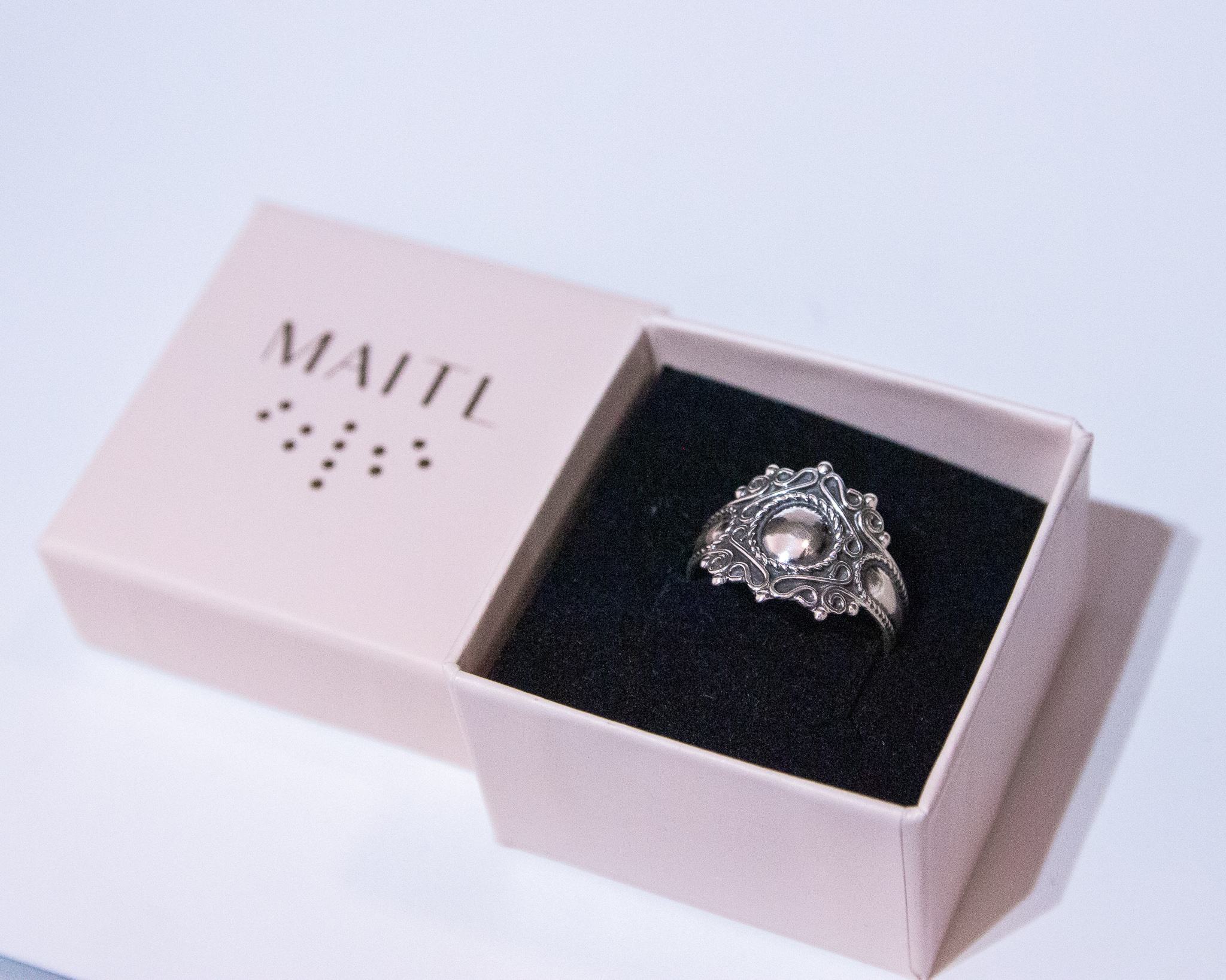 Anillo de plata