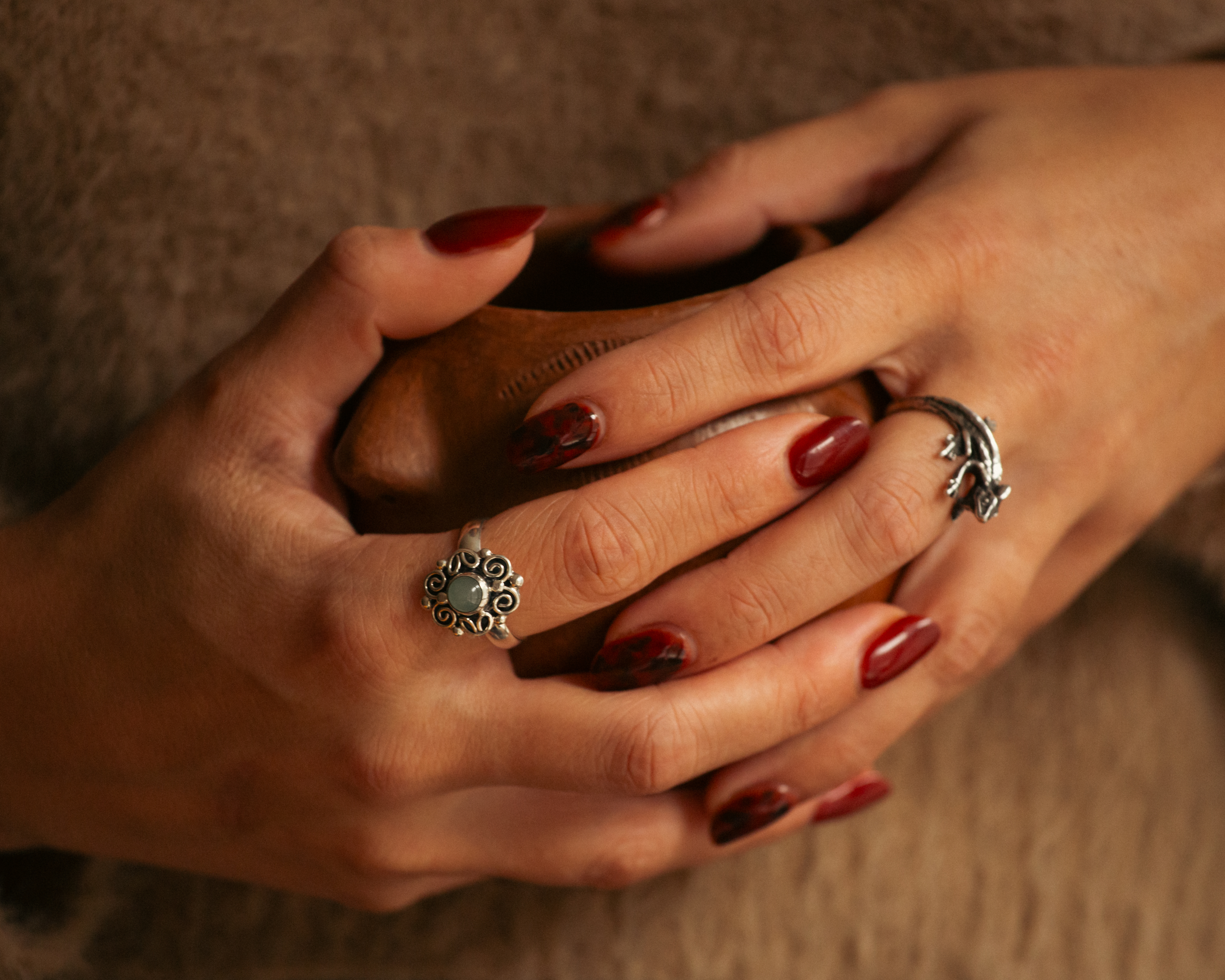 Anillo de plata con aventurina verde
