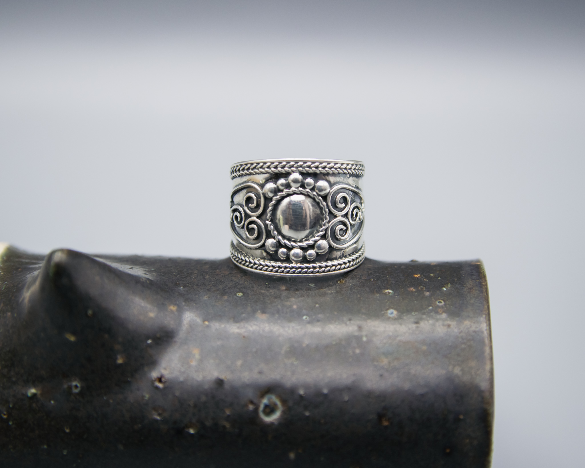 Anillo de plata ancho