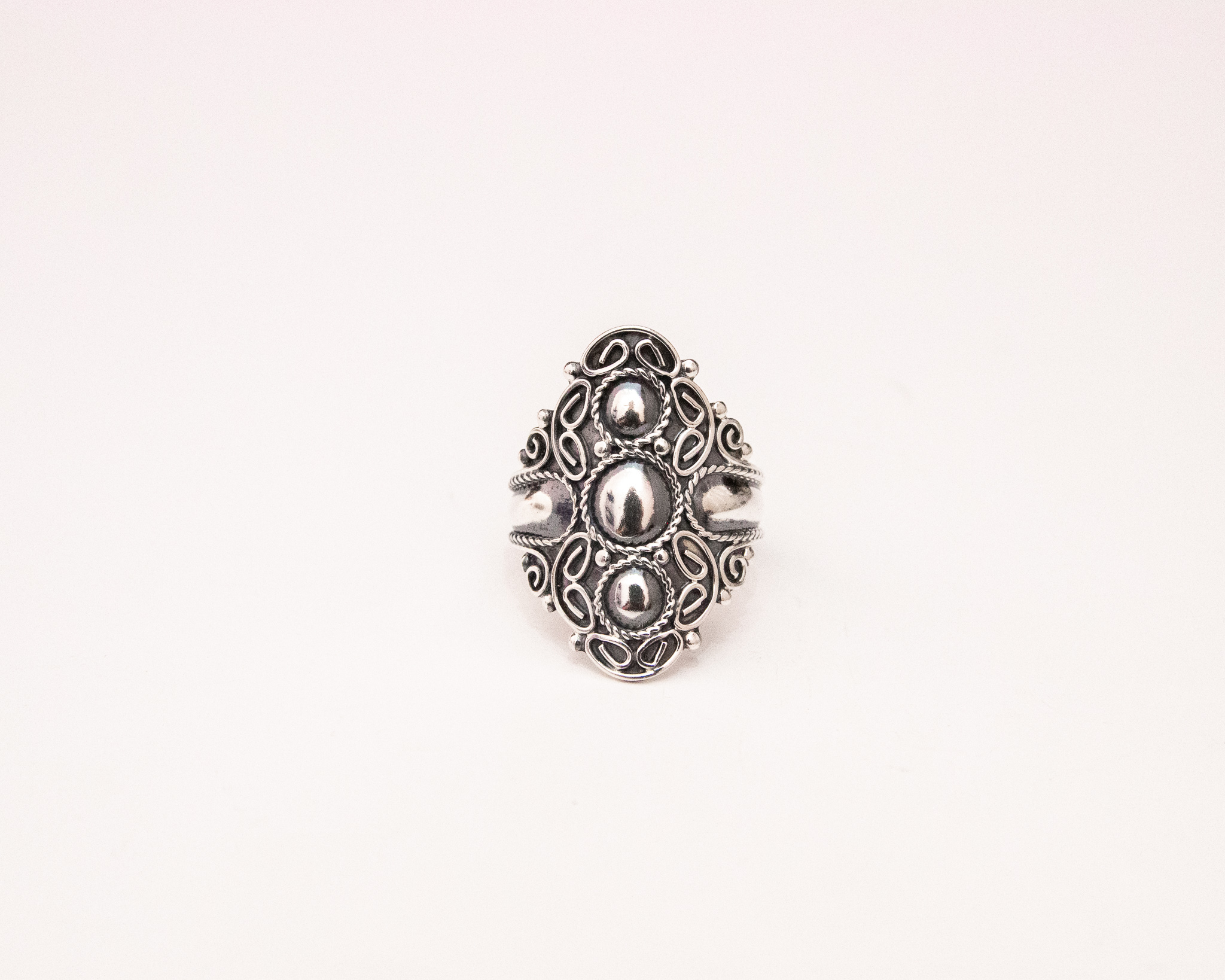 Anillo de plata