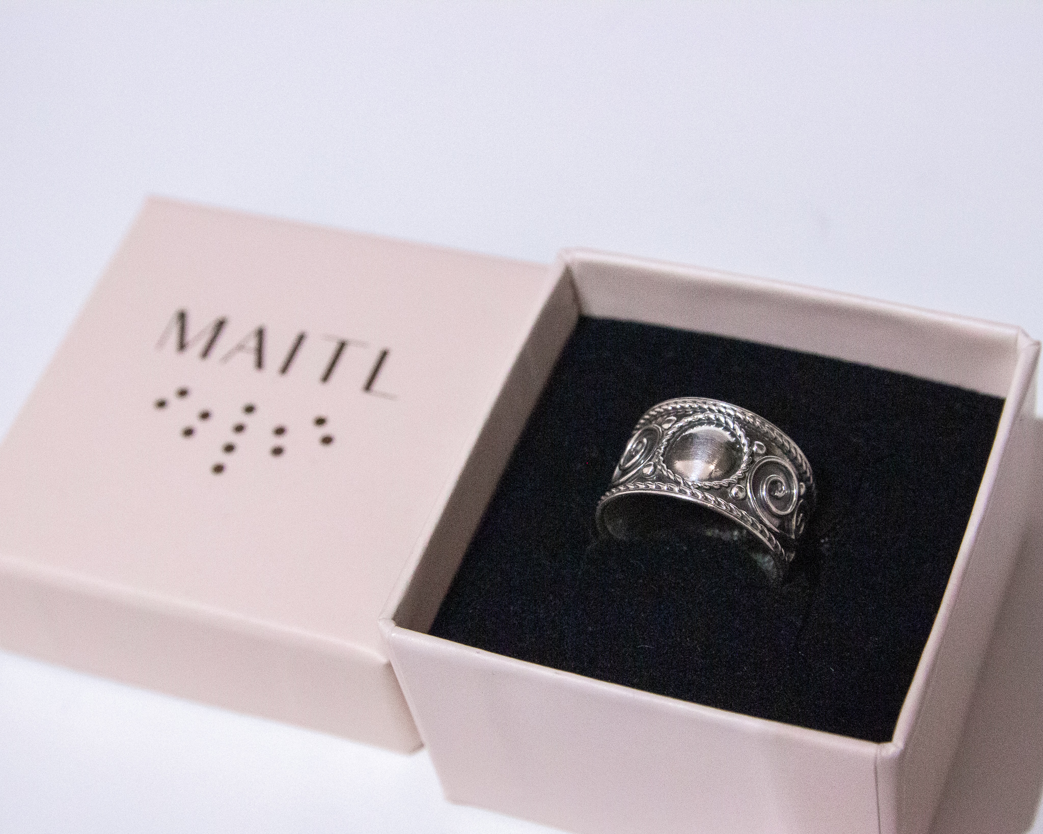 Anillo de plata