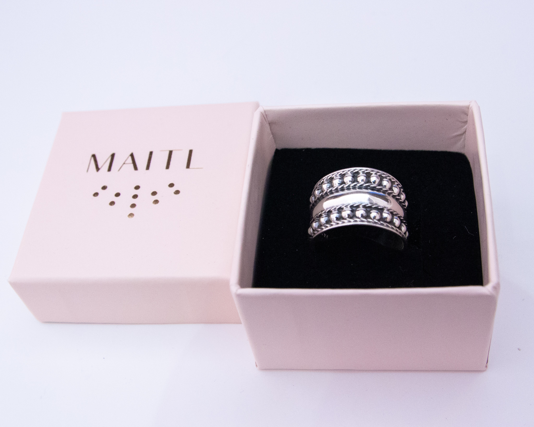 Anillo de plata