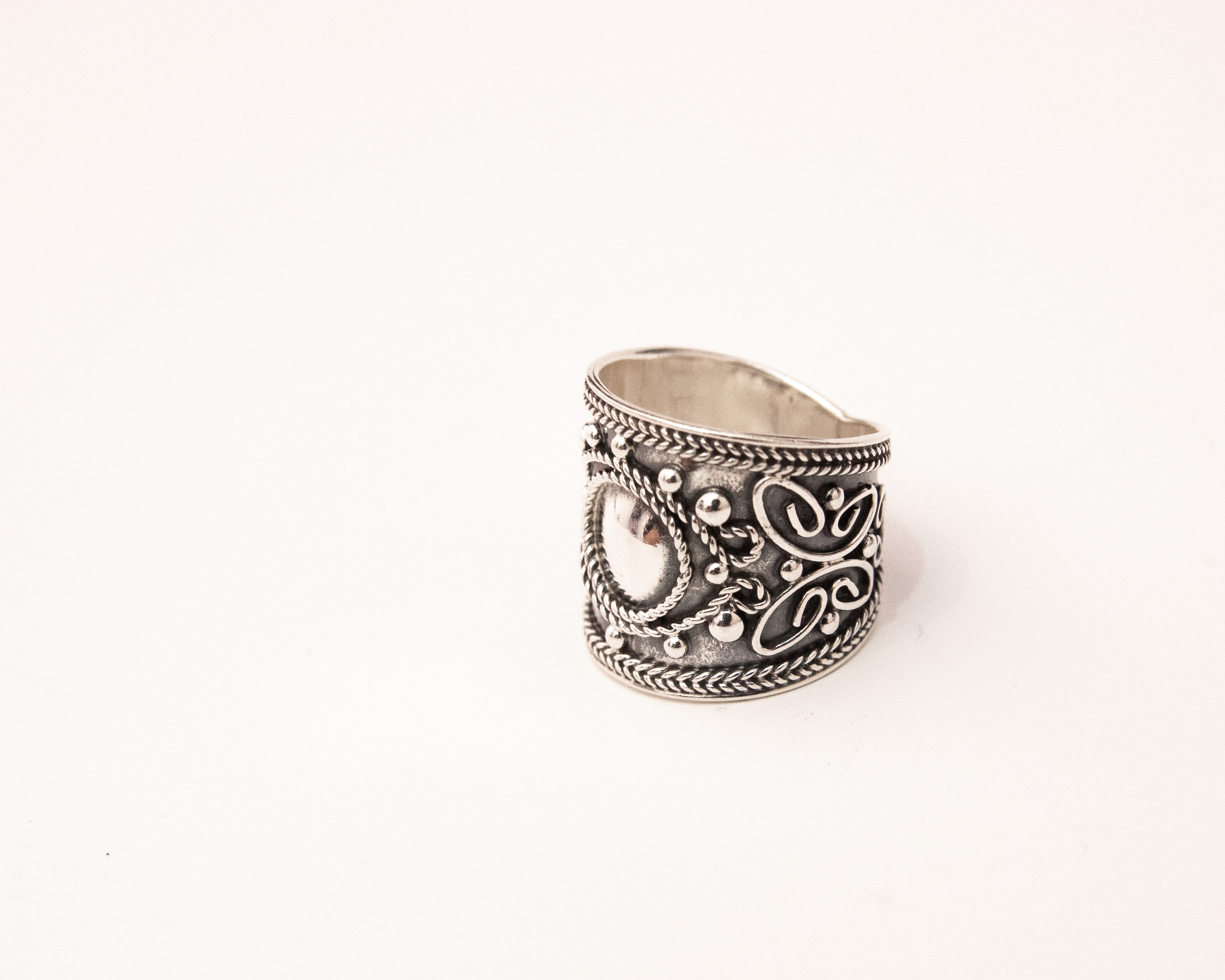 Anillo de plata