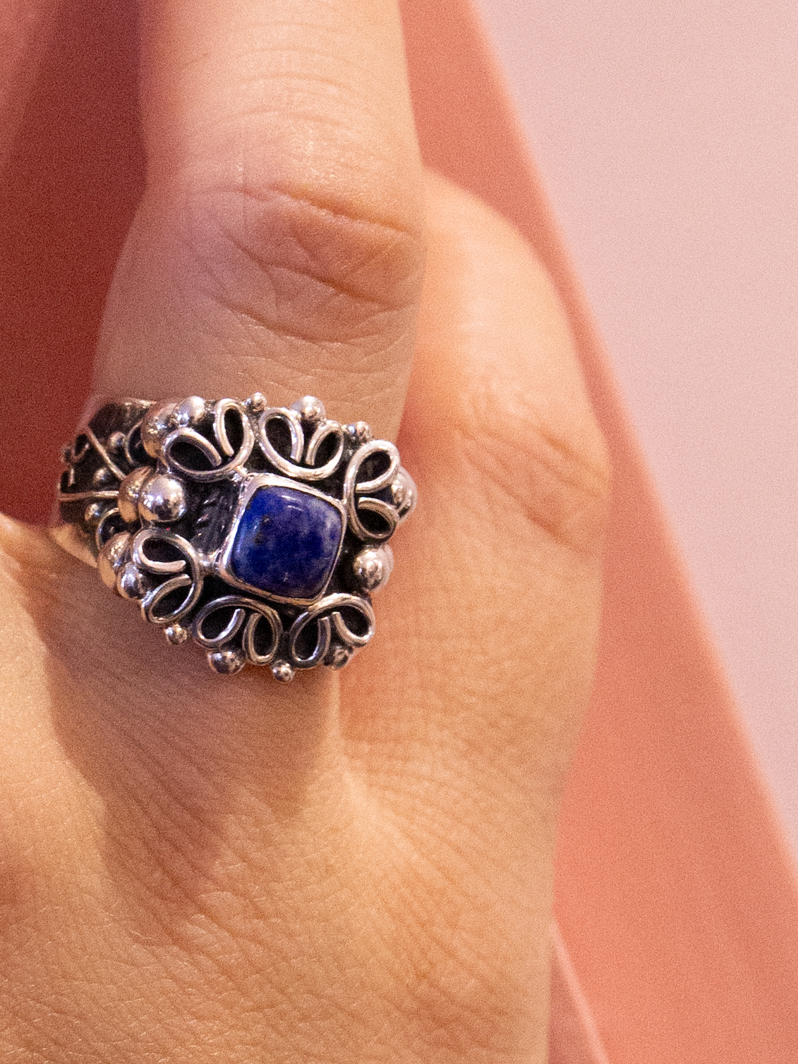 Anillo de plata con lapislázuli 
