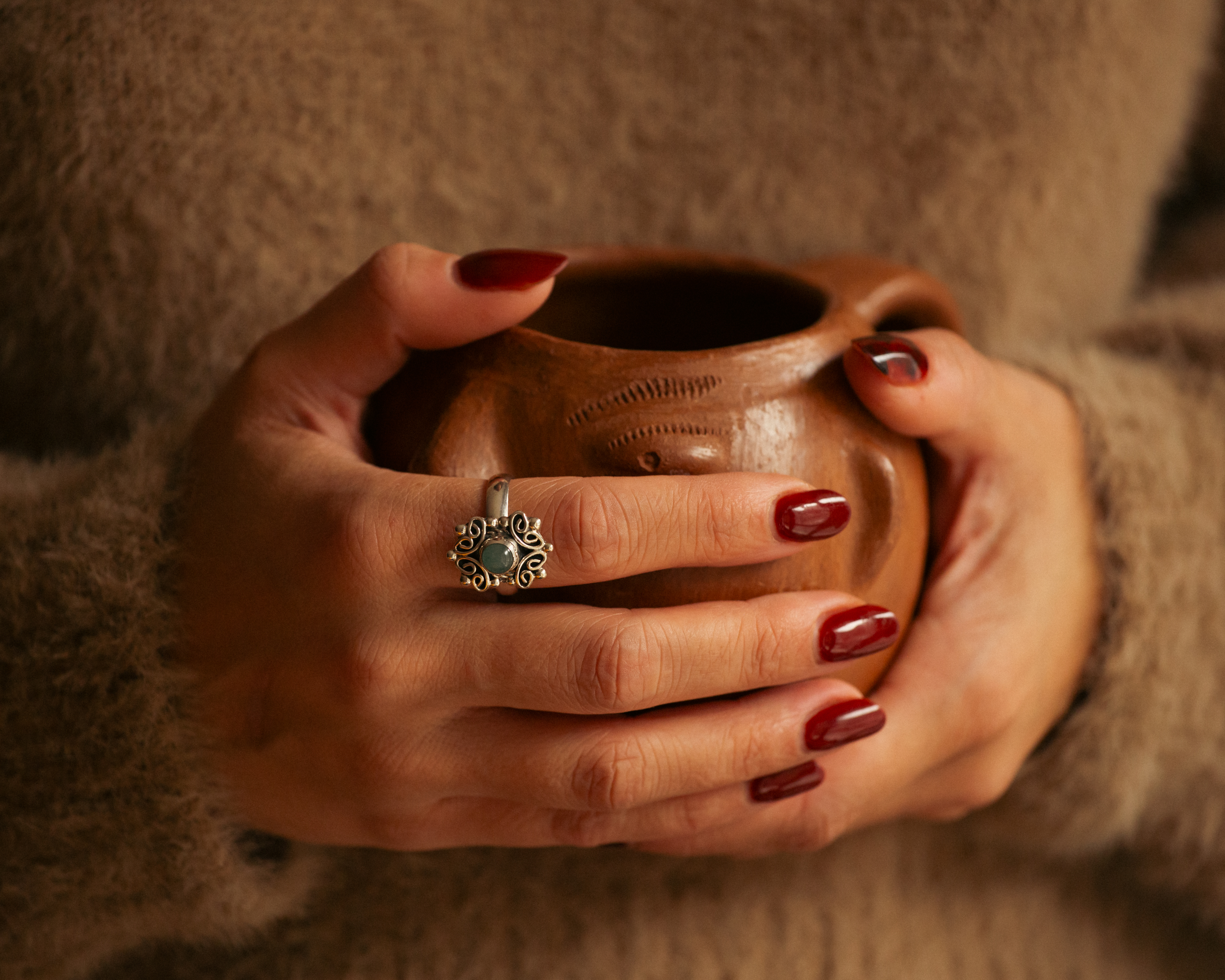 Anillo de plata con aventurina verde