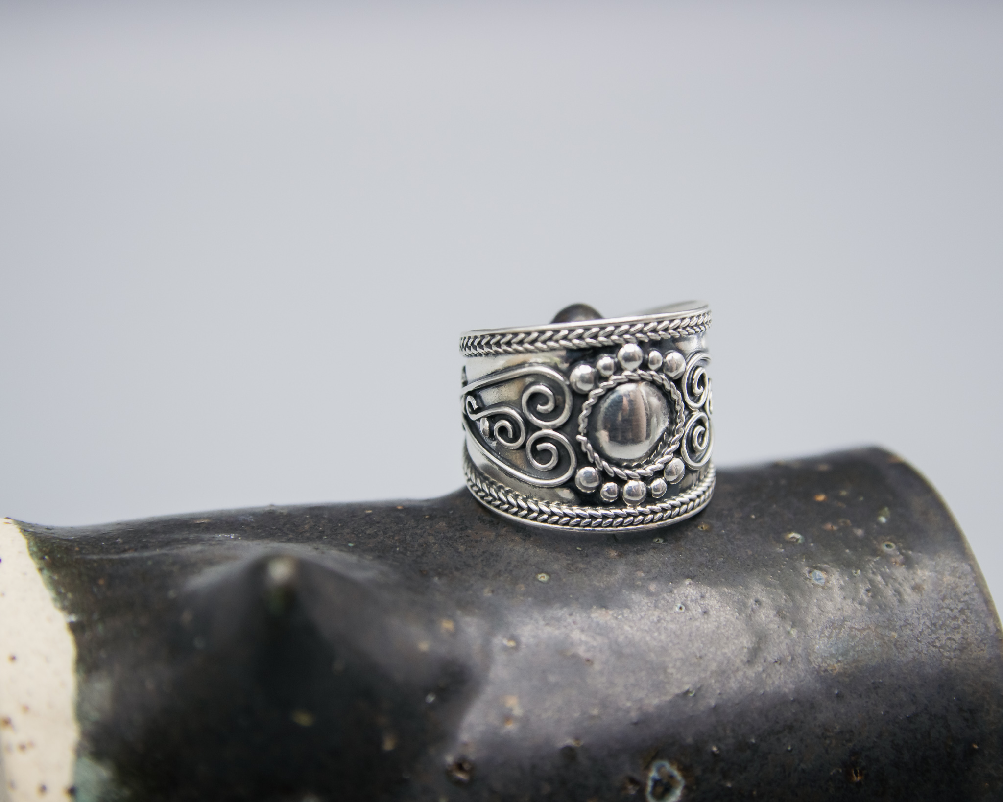 Anillo de plata ancho