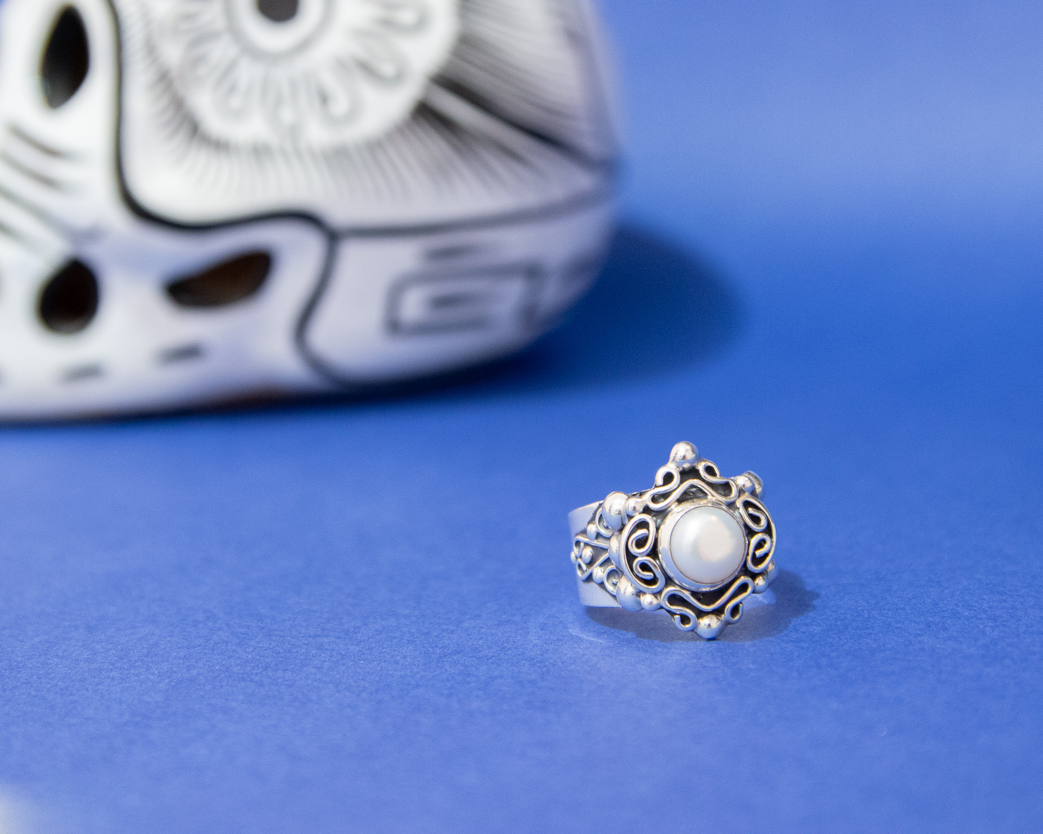 Anillo de plata con perla