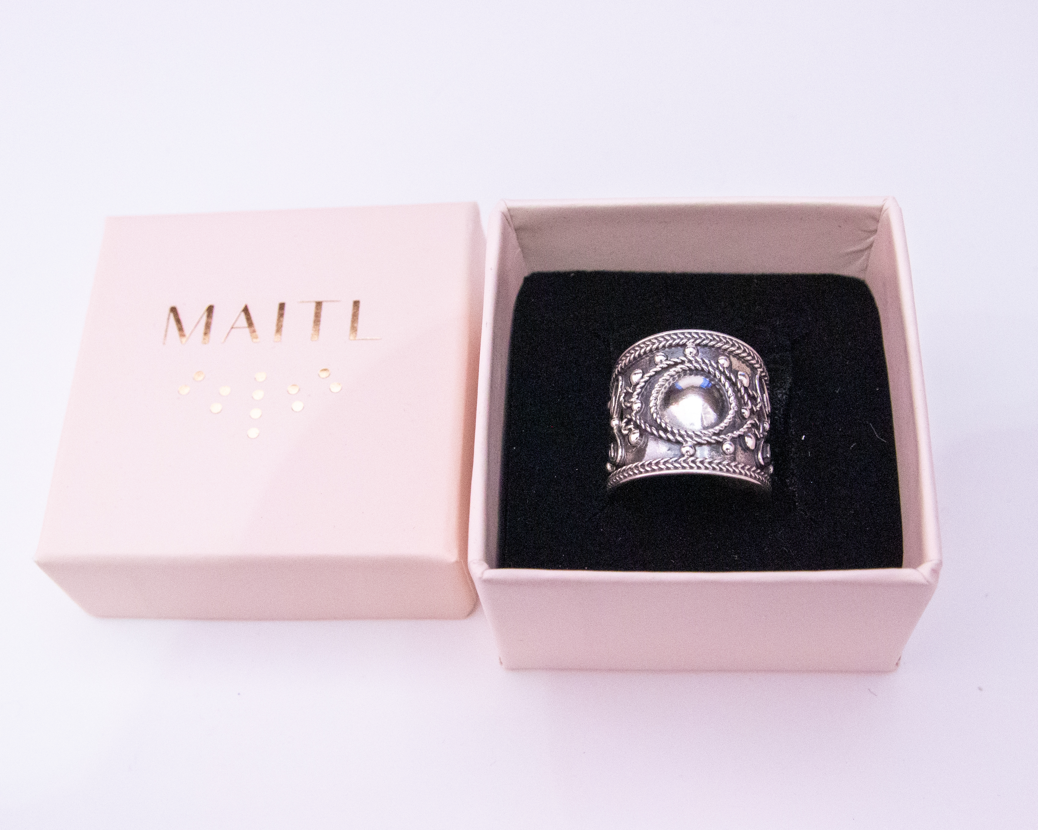 Anillo de plata