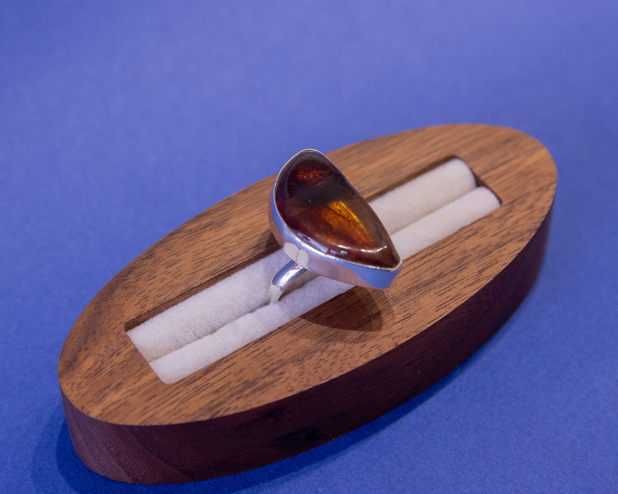 Anillo de plata con ámbar mexicano