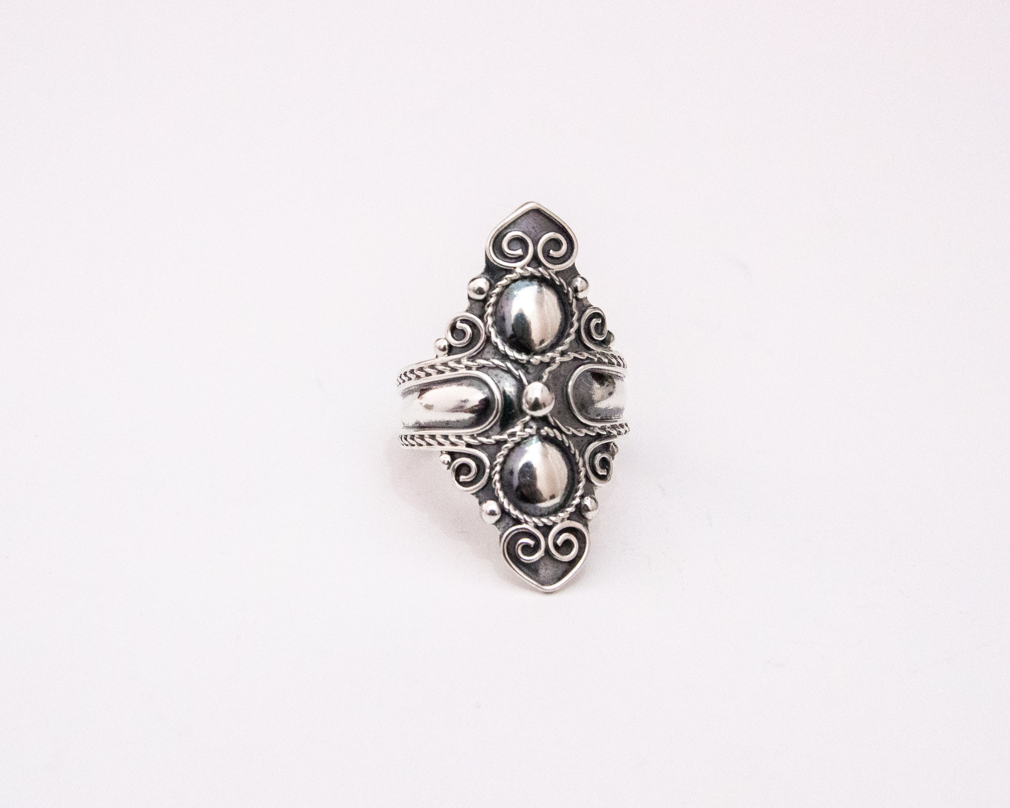 Anillo de plata